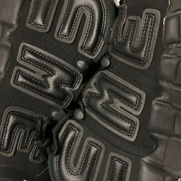 Nike x Supreme Air More Uptempo Suptempo Black 착용 스타일