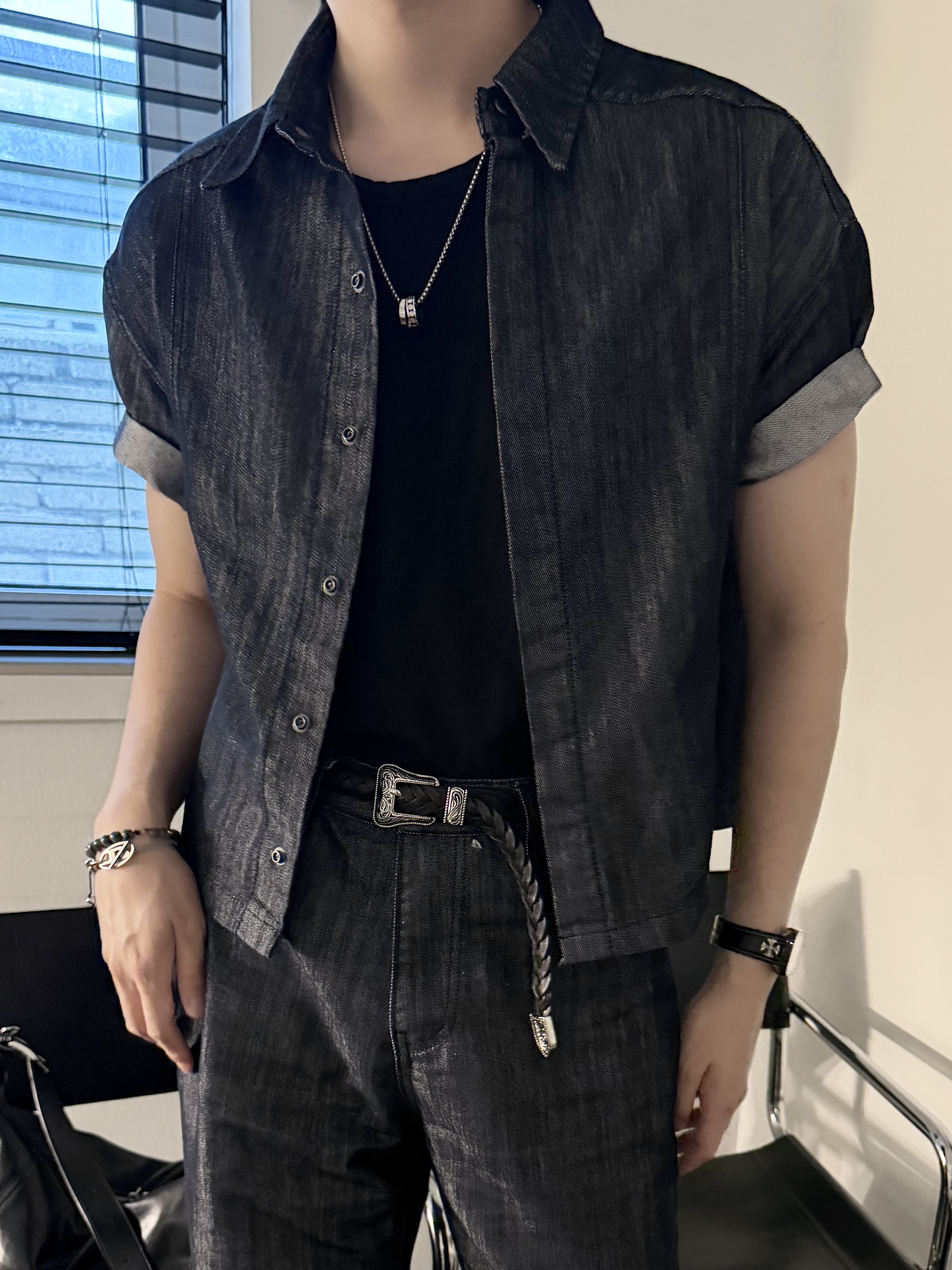 Diesel Dx1168040 Stainless Steel Double Pendant Necklace Silver, Diesel Dx1434 Oval D Logo Agate Beaded Bracelet Black 착용 스타일 - 4