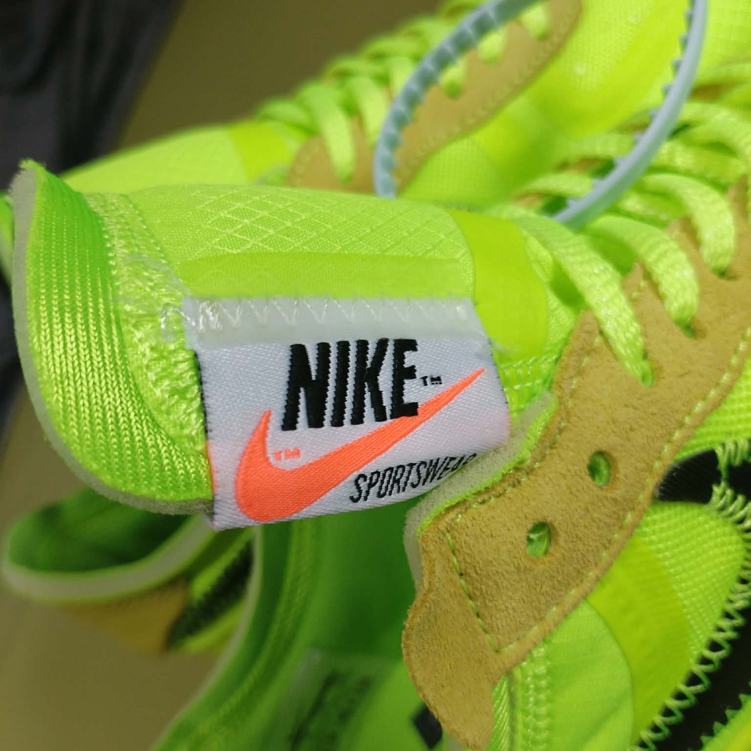 Nike x Off-White Air Force 1 Low Volt 착용 스타일 - 9