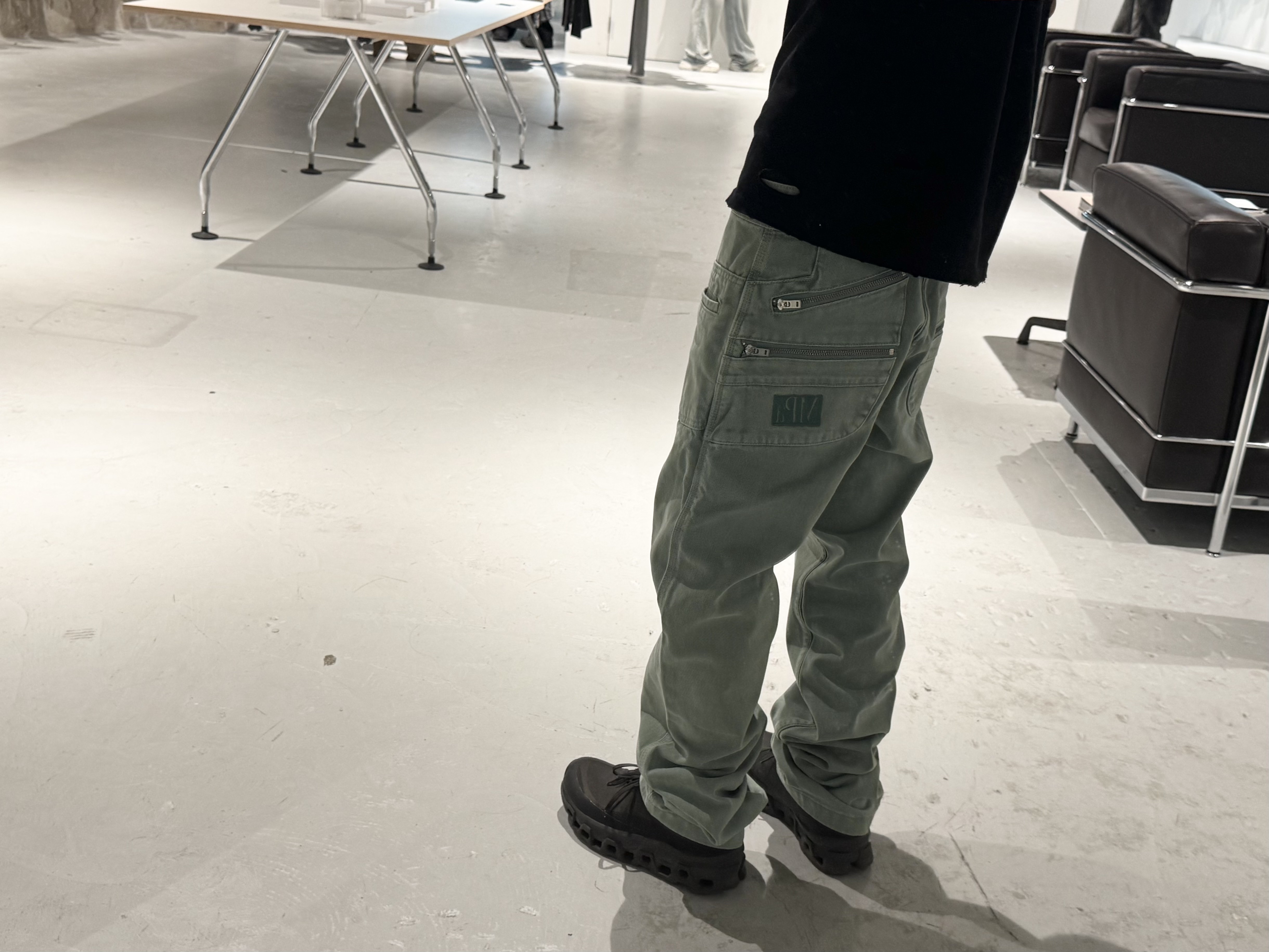 On Running x Post Archive Faction (Paf) Cloudmonster 2 Thorn Brown 착용 스타일
