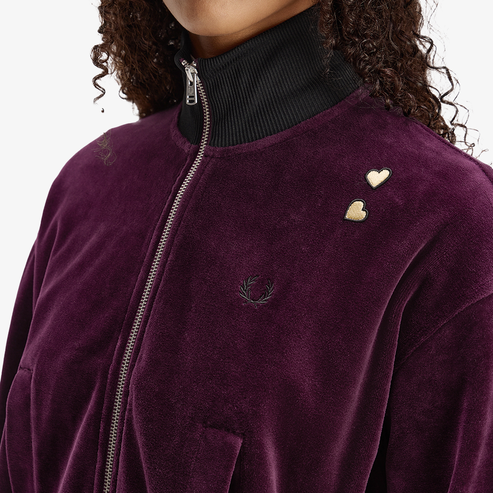프레드페리 x 에이미와인하우스 오버사이즈드 벨루어 트랙 재킷 플럼(Fred Perry x Amy Oversized Velour Track Jacket Plum) - 5