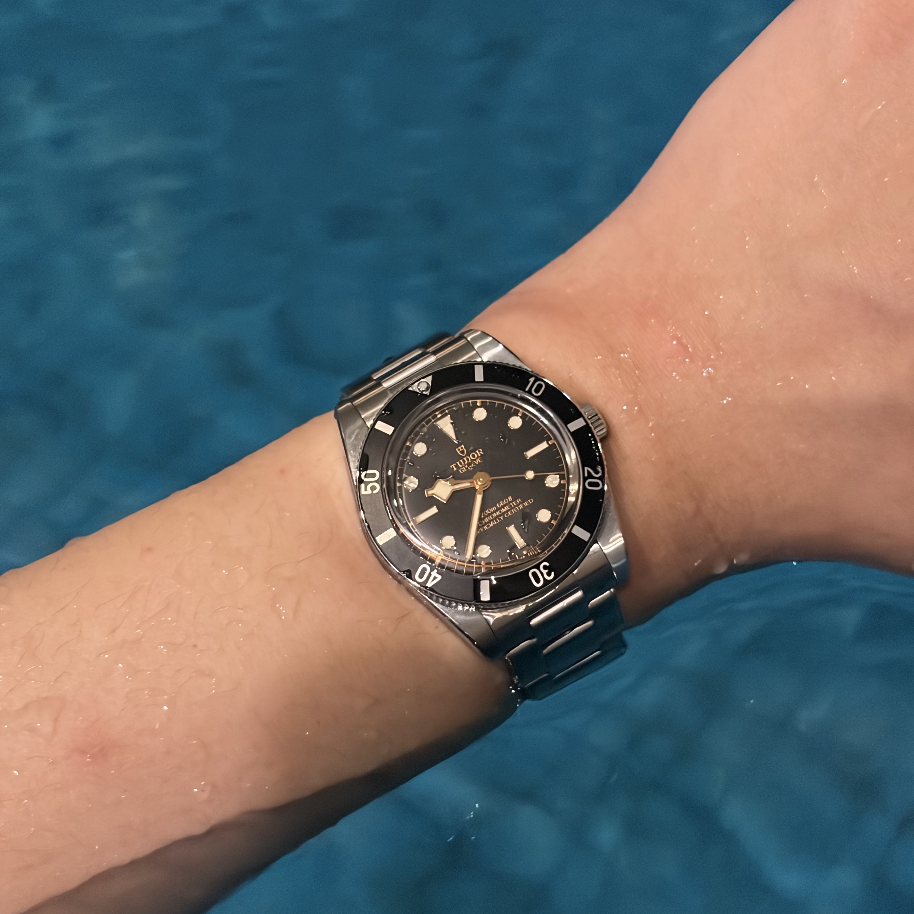 Tudor Black Bay 54 MT5400 Steel Bracelet Black 착용 스타일 - 1