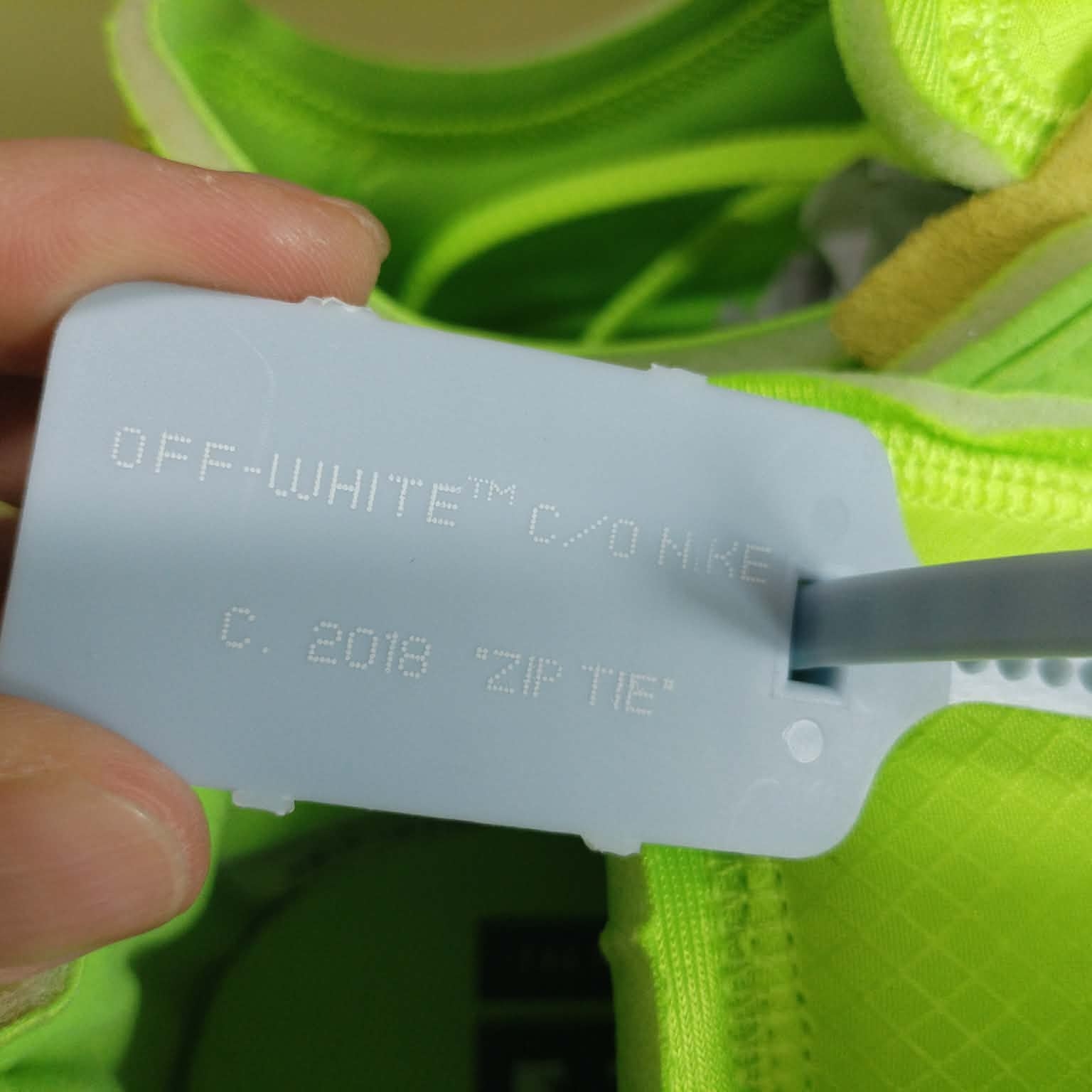 Nike x Off-White Air Force 1 Low Volt 착용 스타일 - 7