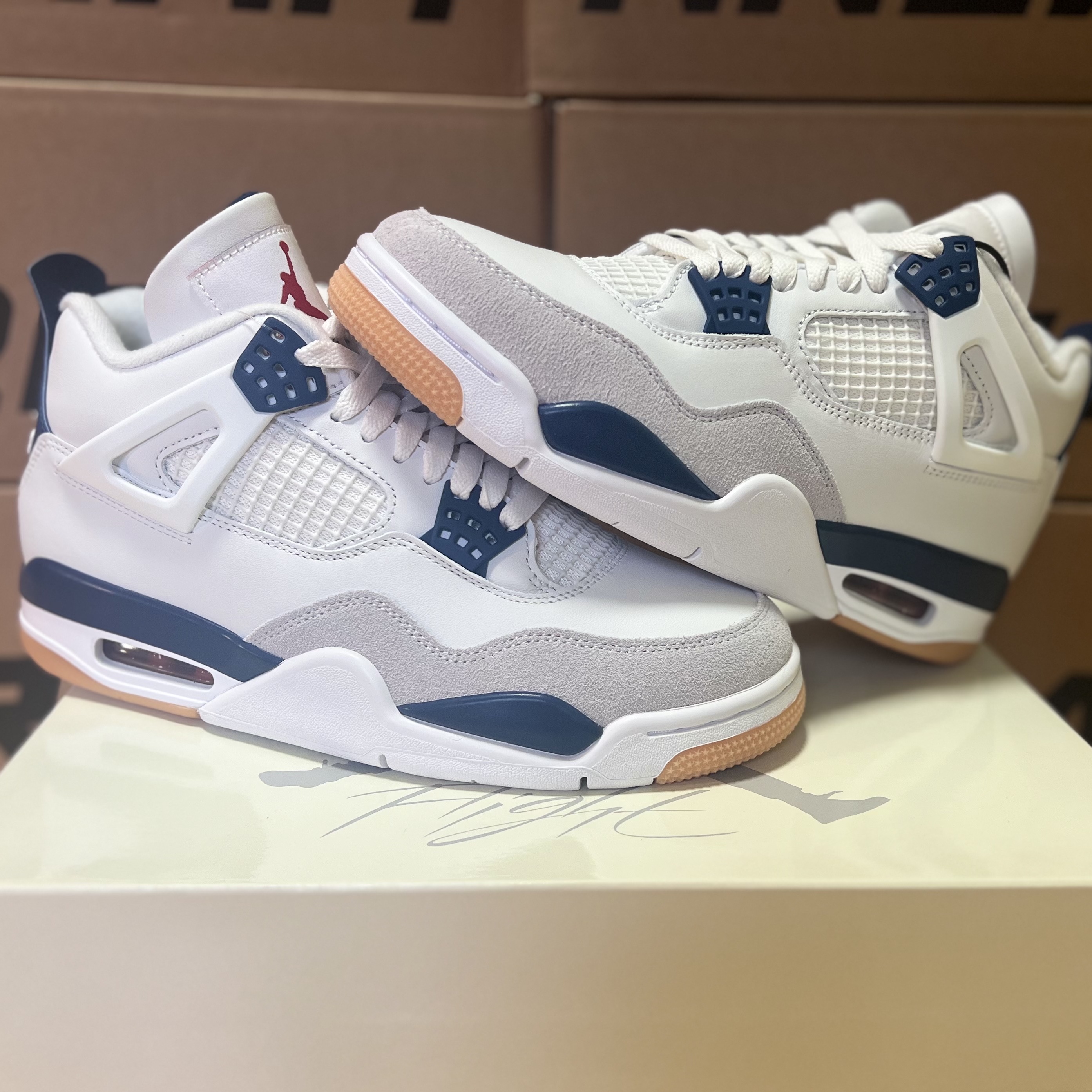 Jordan 4 x Nike SB Retro SP Navy 착용 스타일