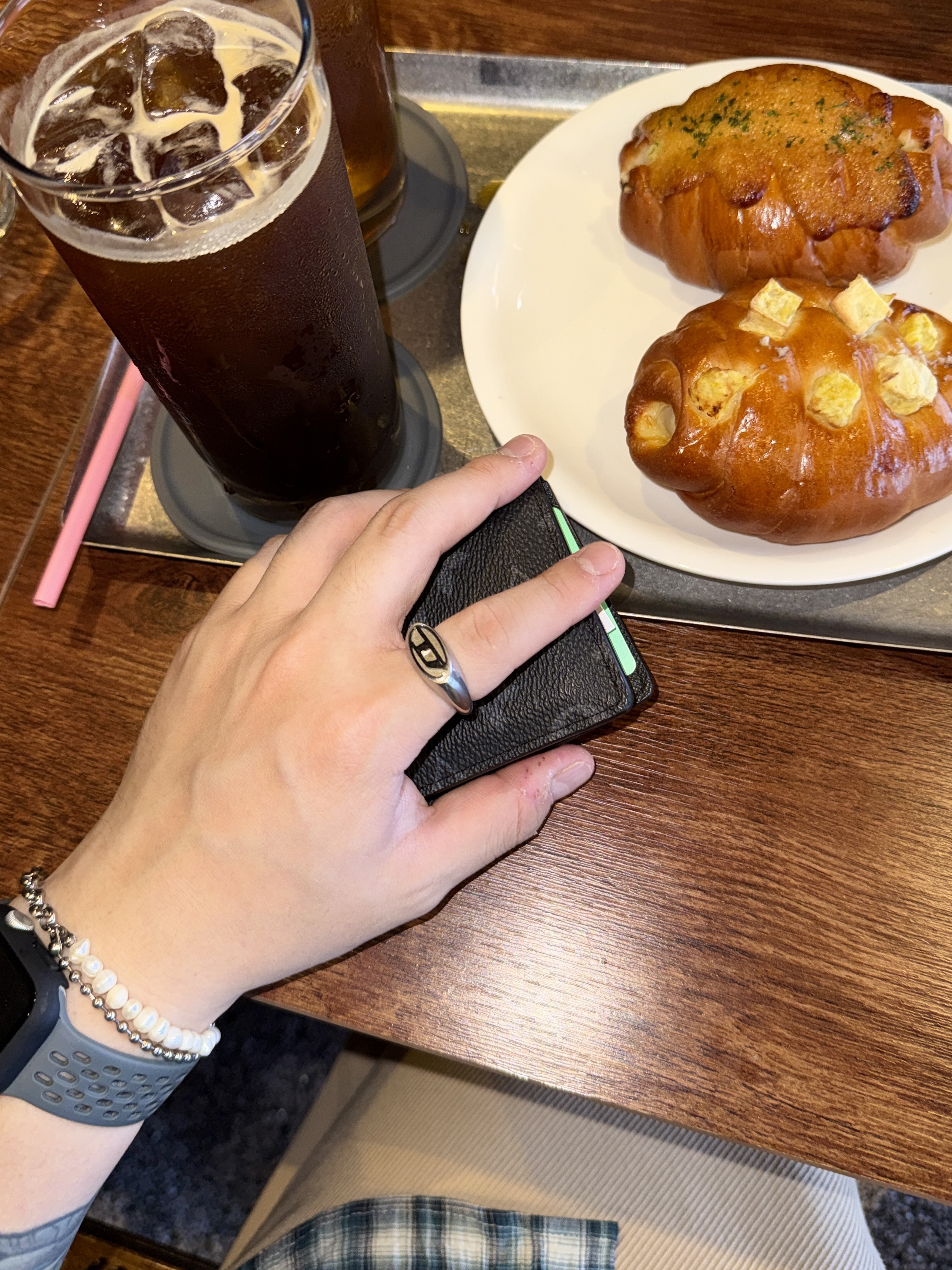 Diesel Dx1475 Stainless Steel Signet Ring Silver, Louis Vuitton Pocket Organizer Monogram Eclipse 착용 스타일 - 1