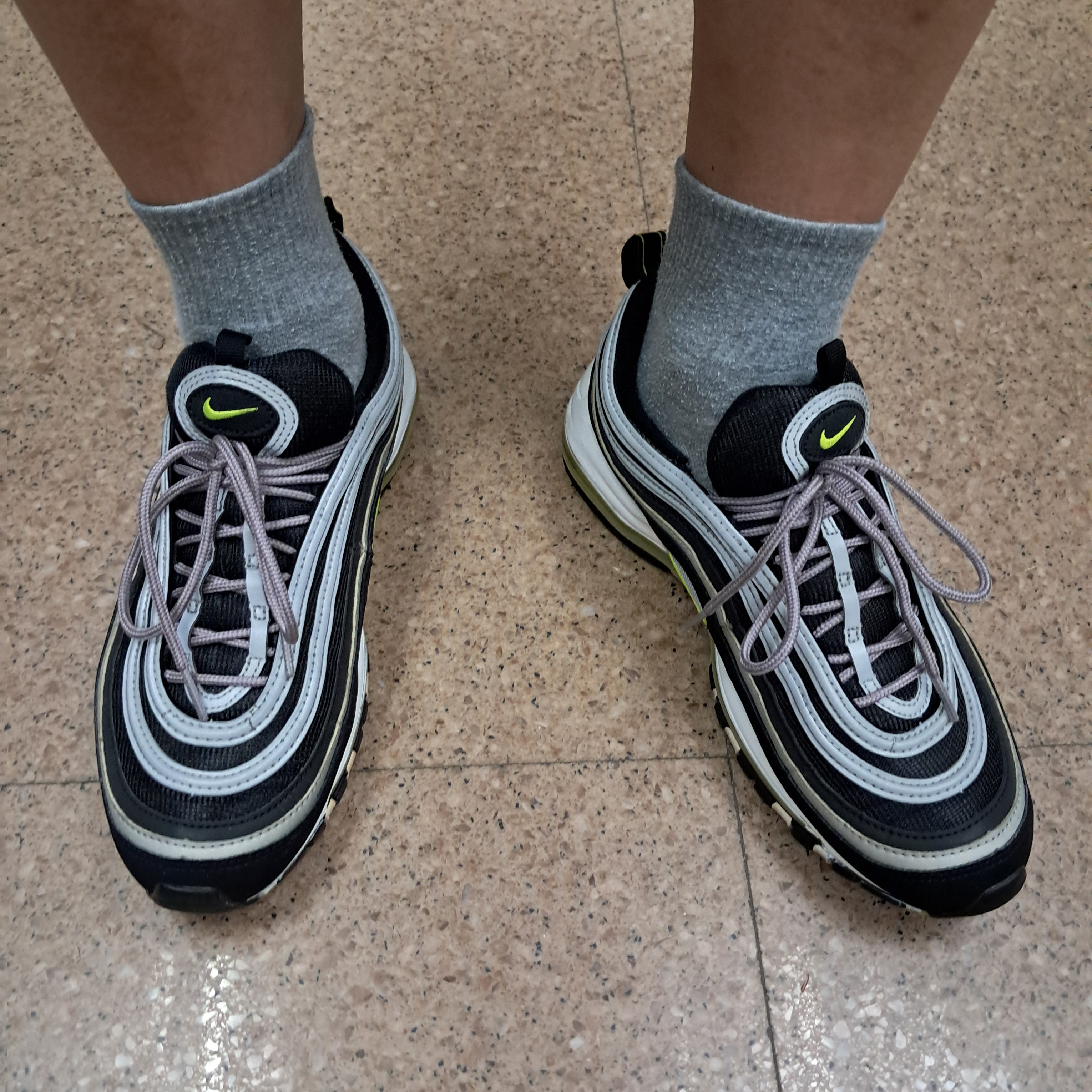 Nike Air Max 97 OG Black Volt Asia 착용 스타일 - 1