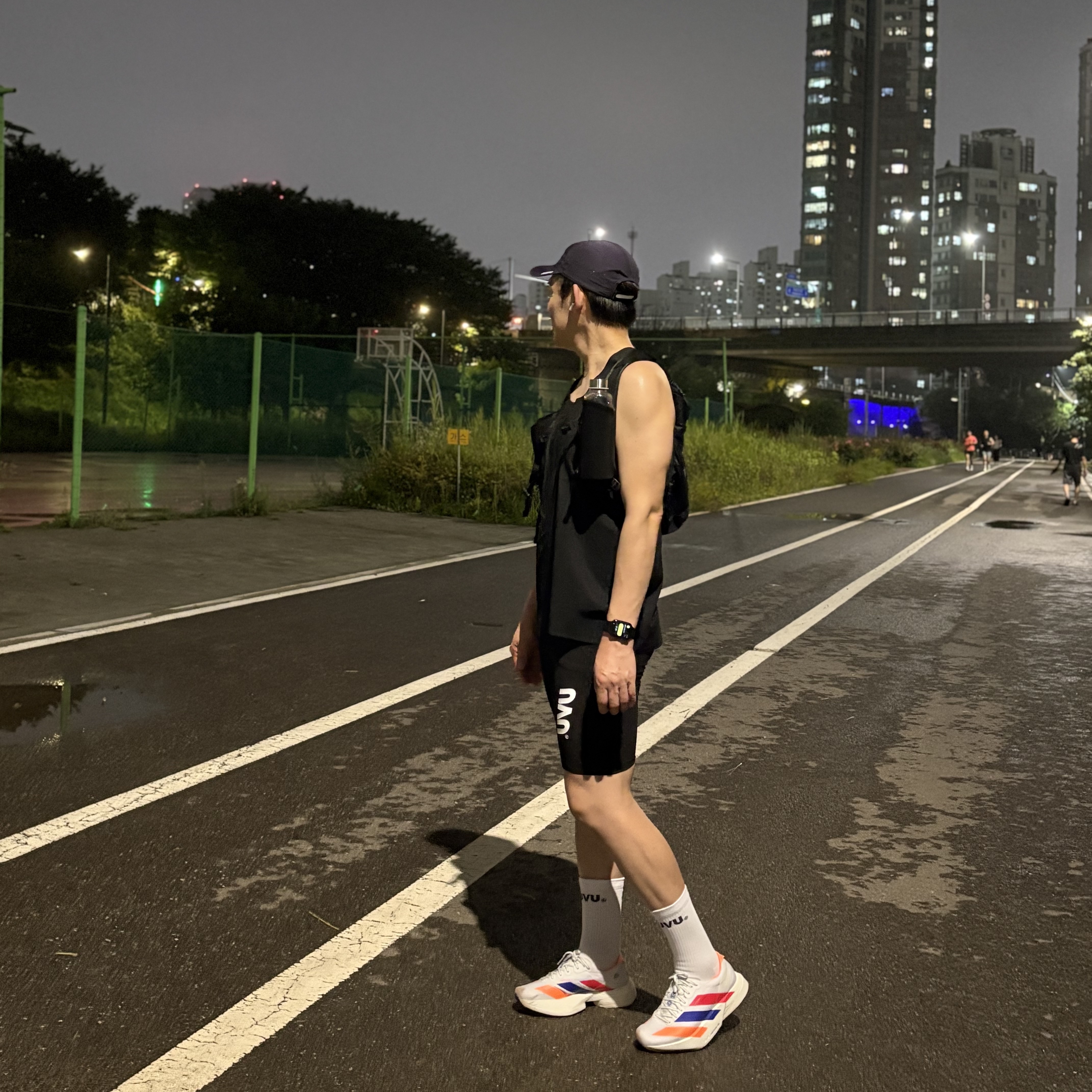 UVU Half Tight 2.0 Black, UVU Running Sock White 착용 스타일