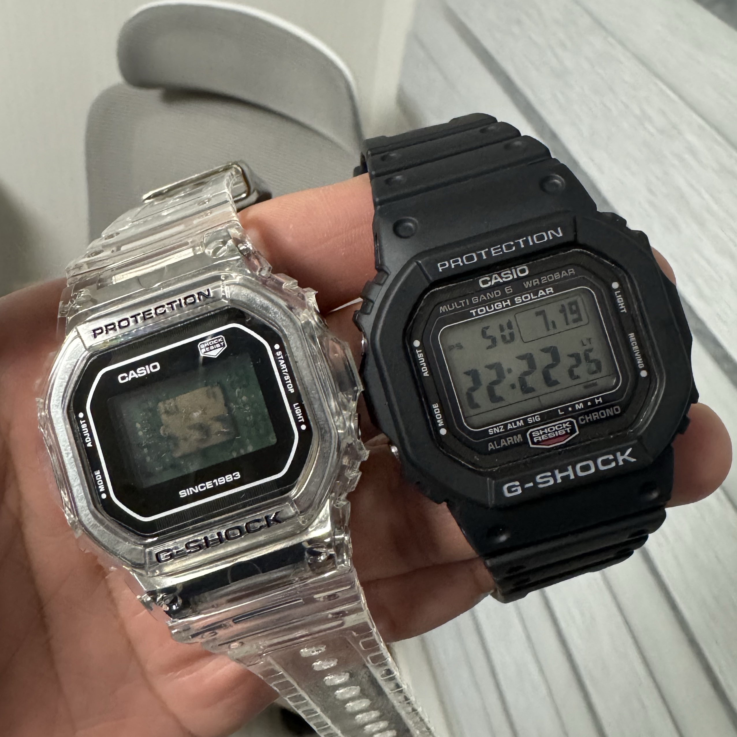 Casio G-Shock GW-5000U-1, Casio G-Shock 40th Anniversary Clear Remix 5000 Series DW-5040RX-7 Clear 착용 스타일