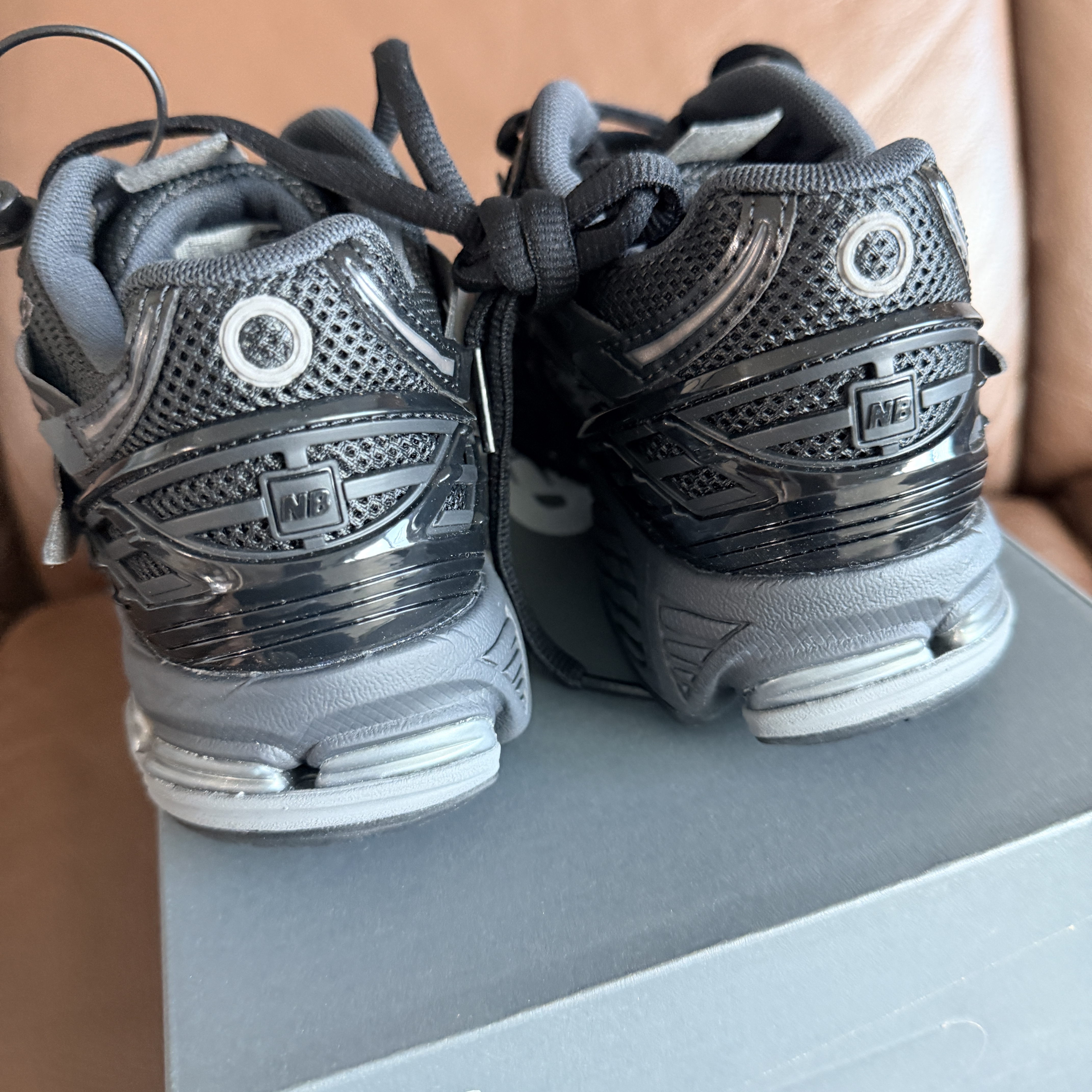 New Balance 1906A Black 착용 스타일 - 3