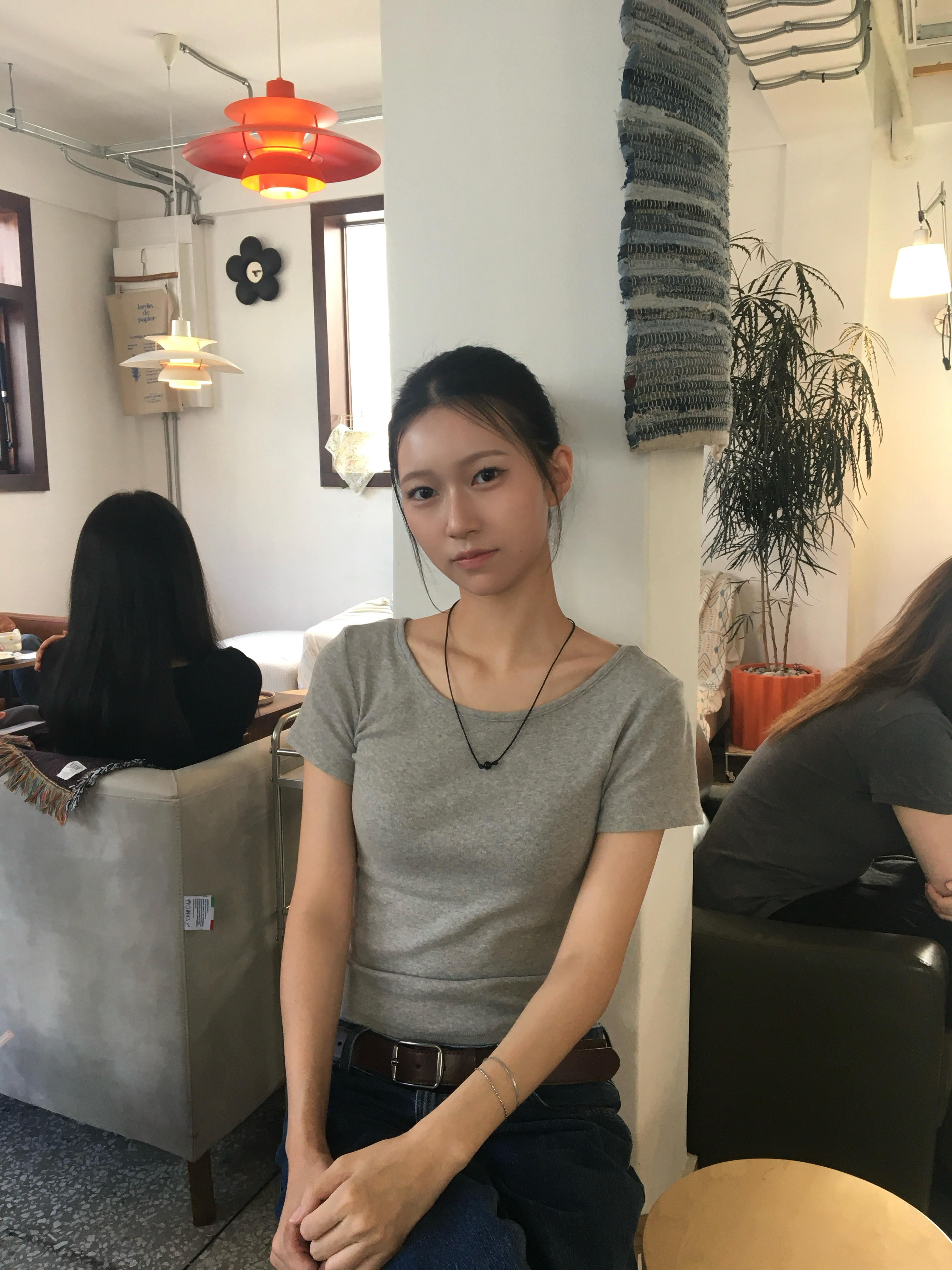 (W) Calvin Klein Modern Cotton Bikini Brief Black, (W) Uniqlo x JW Anderson Baggy Jeans Blue 착용 스타일 - 3