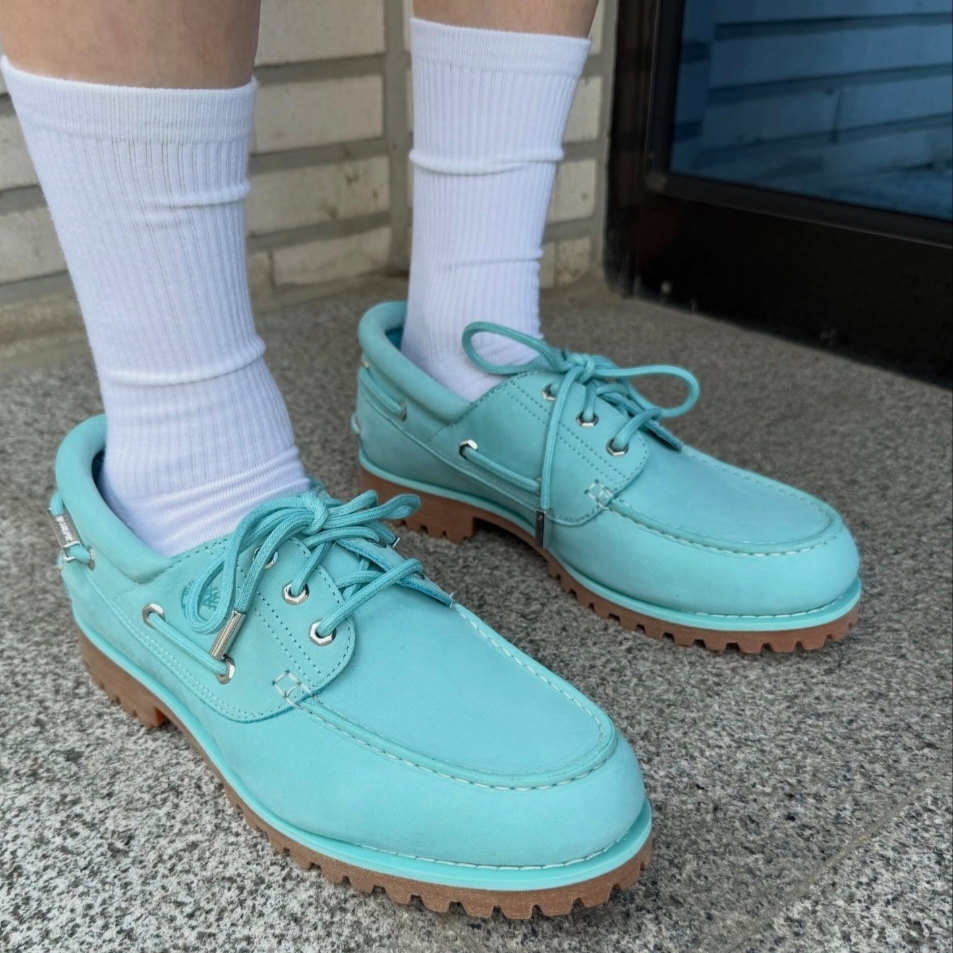 Timberland x Jacquemus Authentic Boat Shoes Aqua Nubuck 착용 스타일