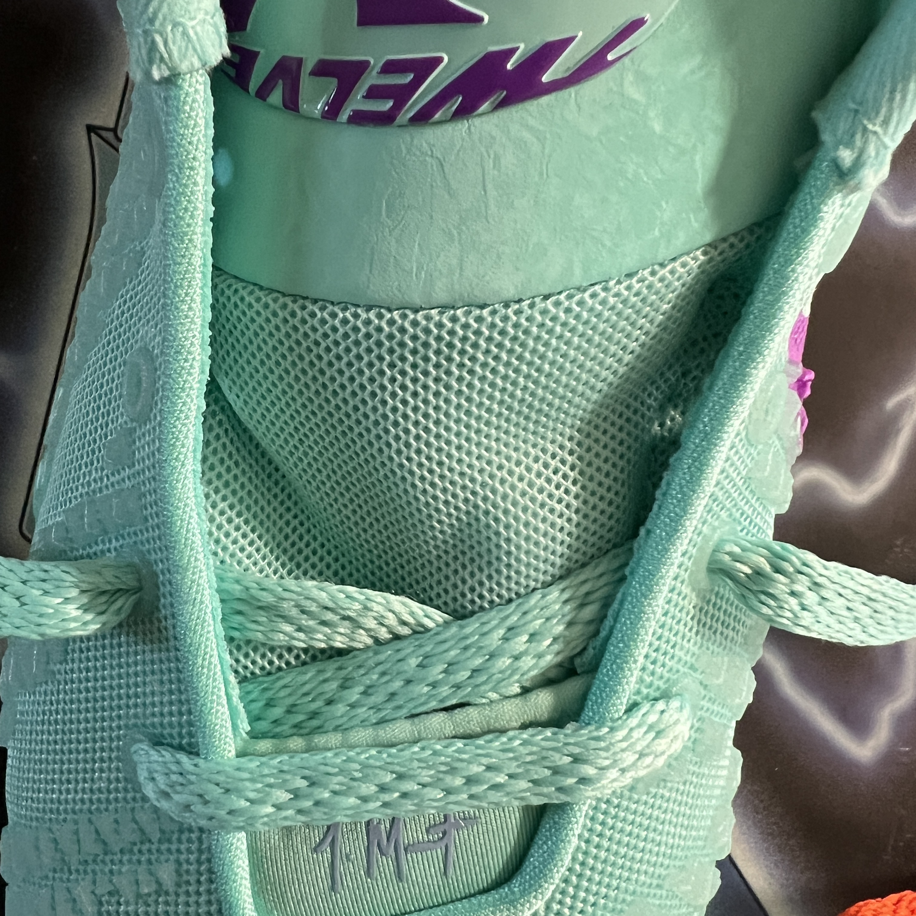 Nike Ja 3 EP Twelve Time Bleached Turquoise Safety Orange, Nike Ja 3 EP Light Show 착용 스타일 - 4