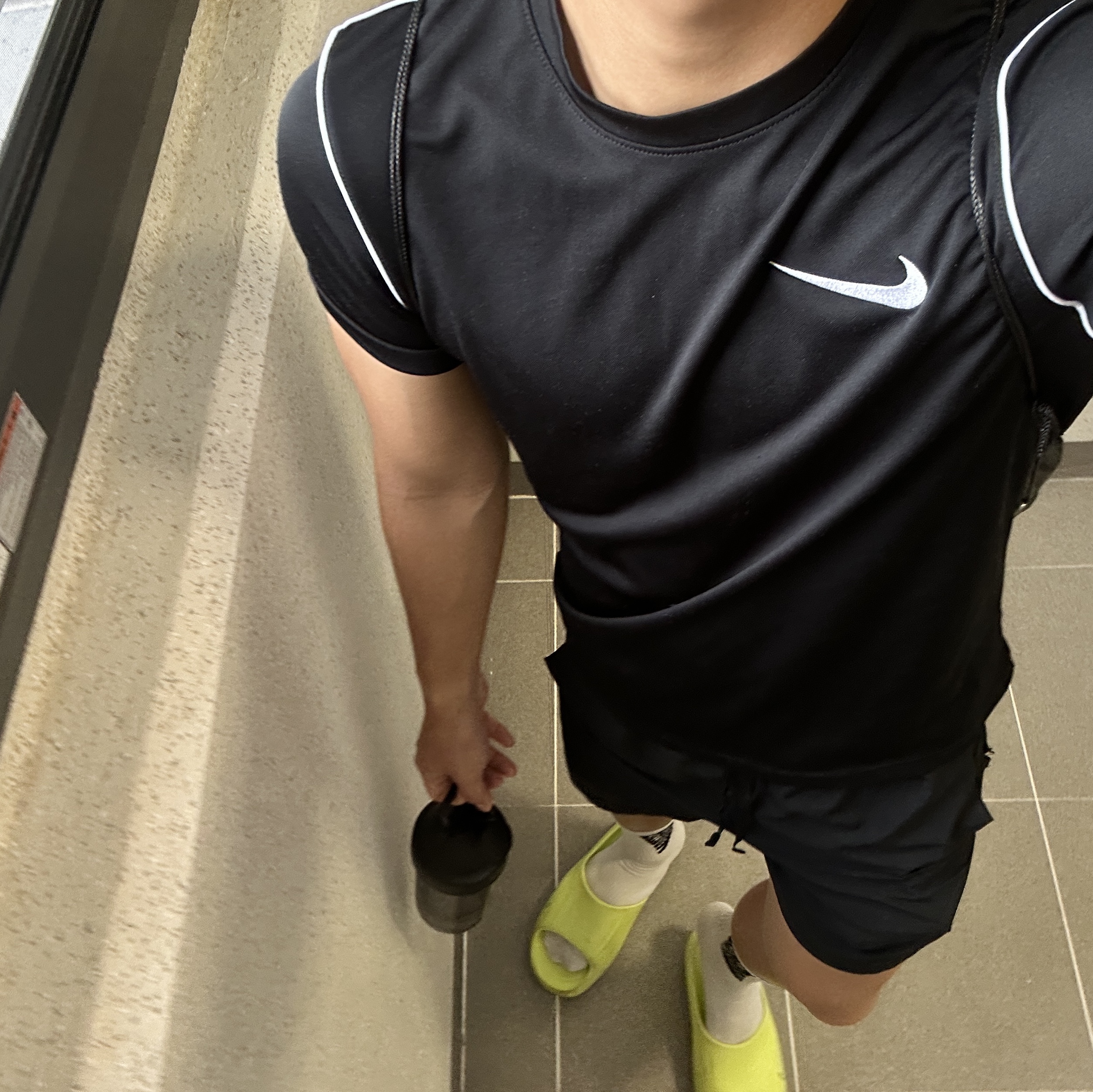 Nike Dri-Fit Park 20 Swoosh Short Sleeve Top Black 착용 스타일