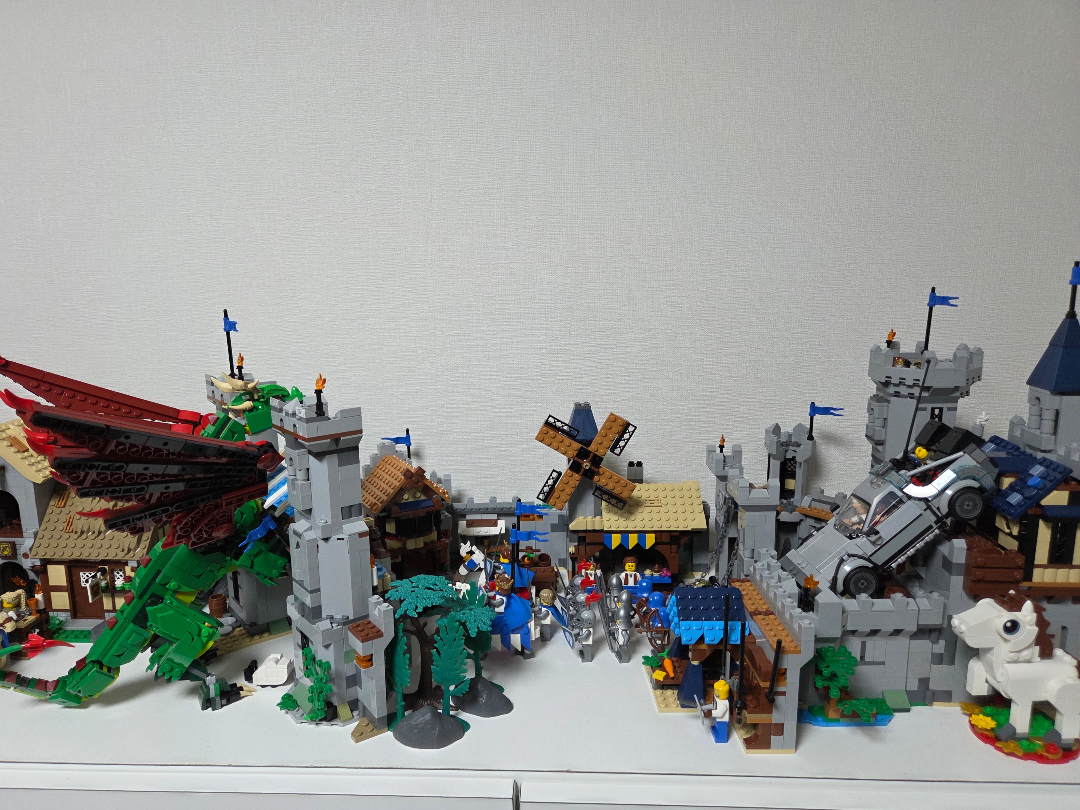 Lego Lion Knights' Castle, Lego Medieval Town Square 착용 스타일 - 4