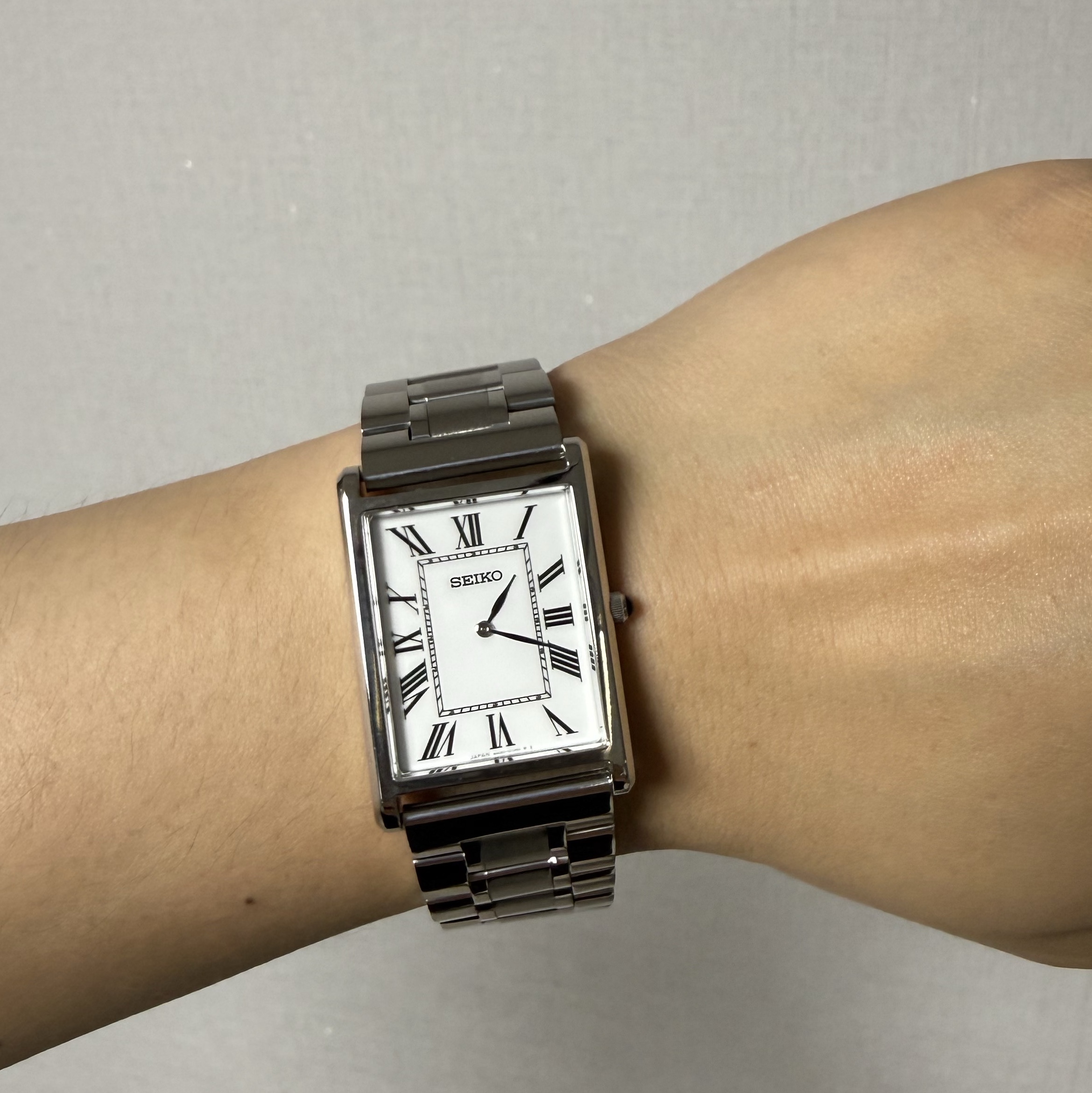 Seiko SWR103 27.2mm Black White 착용 스타일