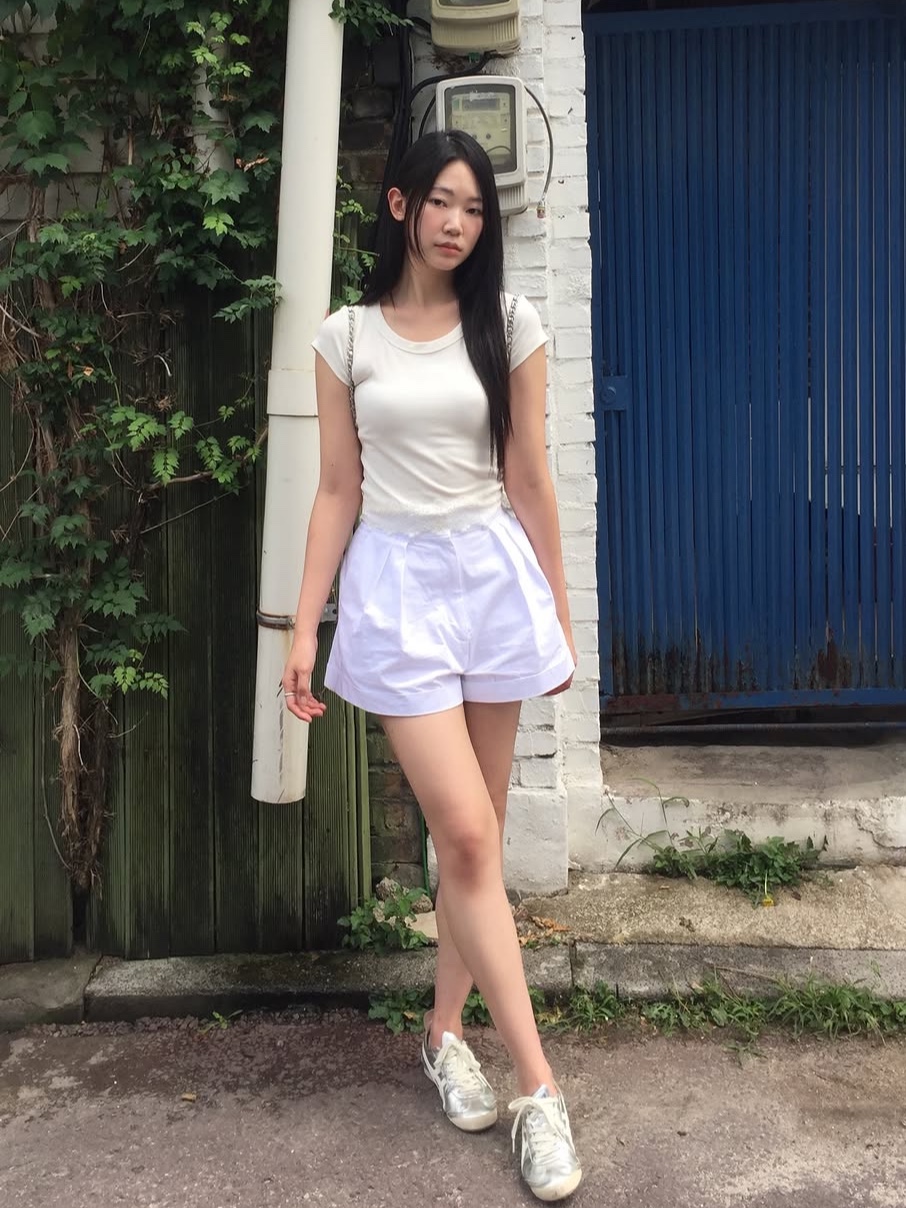 PHOS333 W Slim Fit Lace T-Shirt Ivory 착용 스타일 - 3