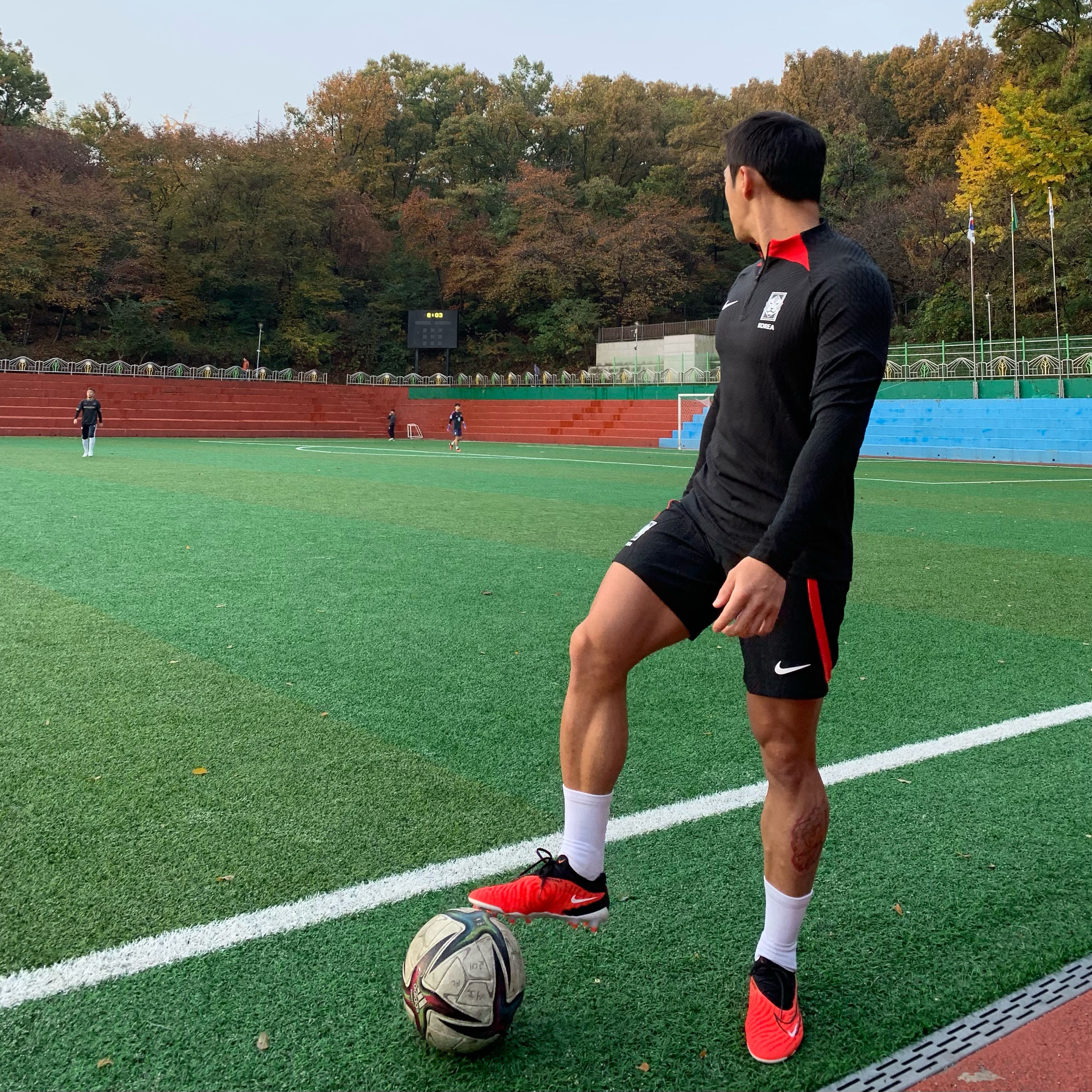 Nike Phantom GX Elite AG Pro Bright Crimson University Red, Nike Korea Strike Elite Dri-Fit ADV Knit Soccer Shorts Black - Asia 착용 스타일