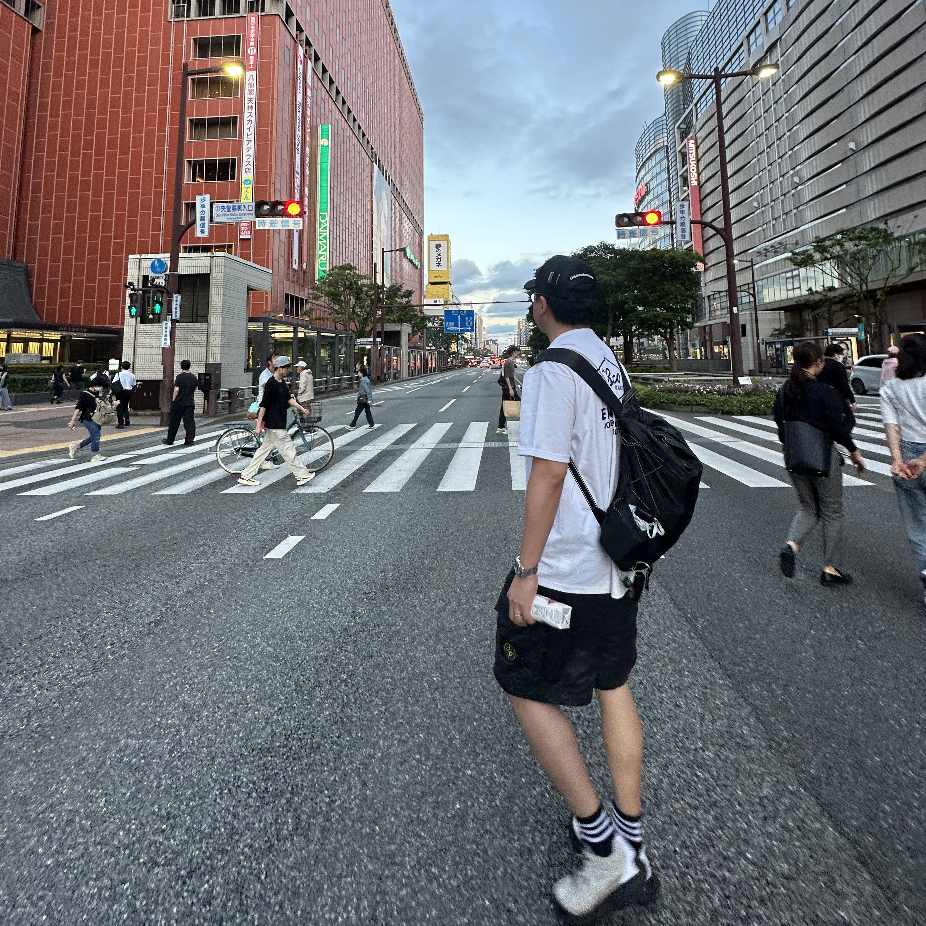 Norda 001/A Cinder, Chrome Hearts King Taco Foam Front Mesh Trucker Hat Black 착용 스타일