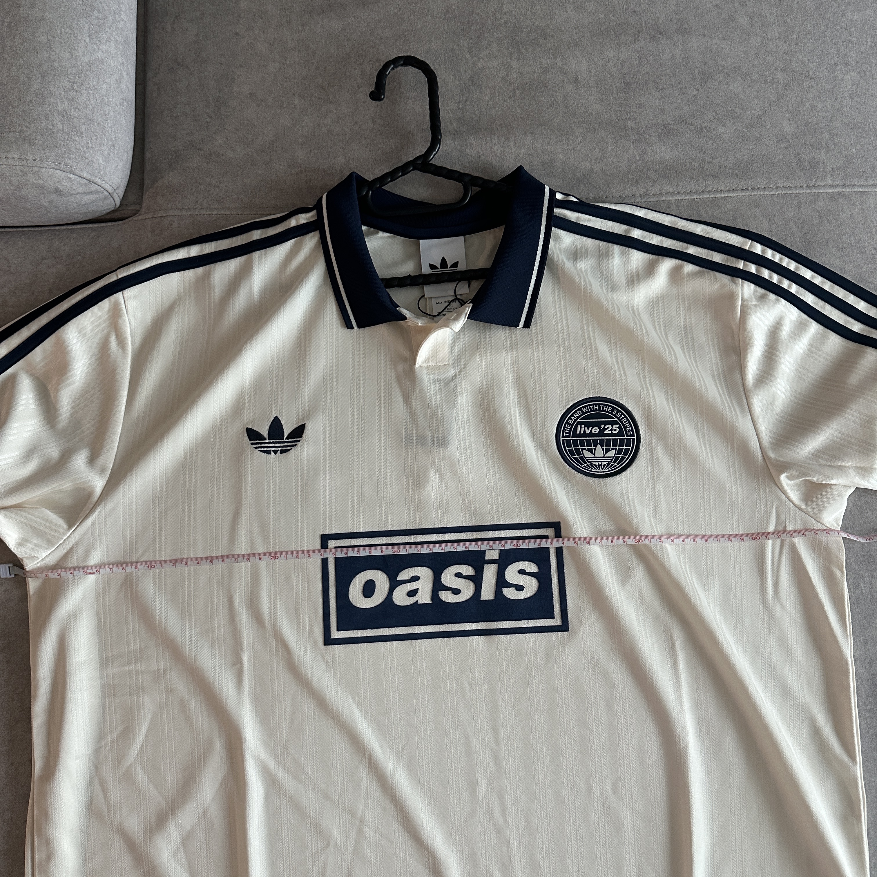 Adidas x Oasis Tour Jacquard Jersey Cream White Night Indigo - KR Sizing 착용 스타일 - 1
