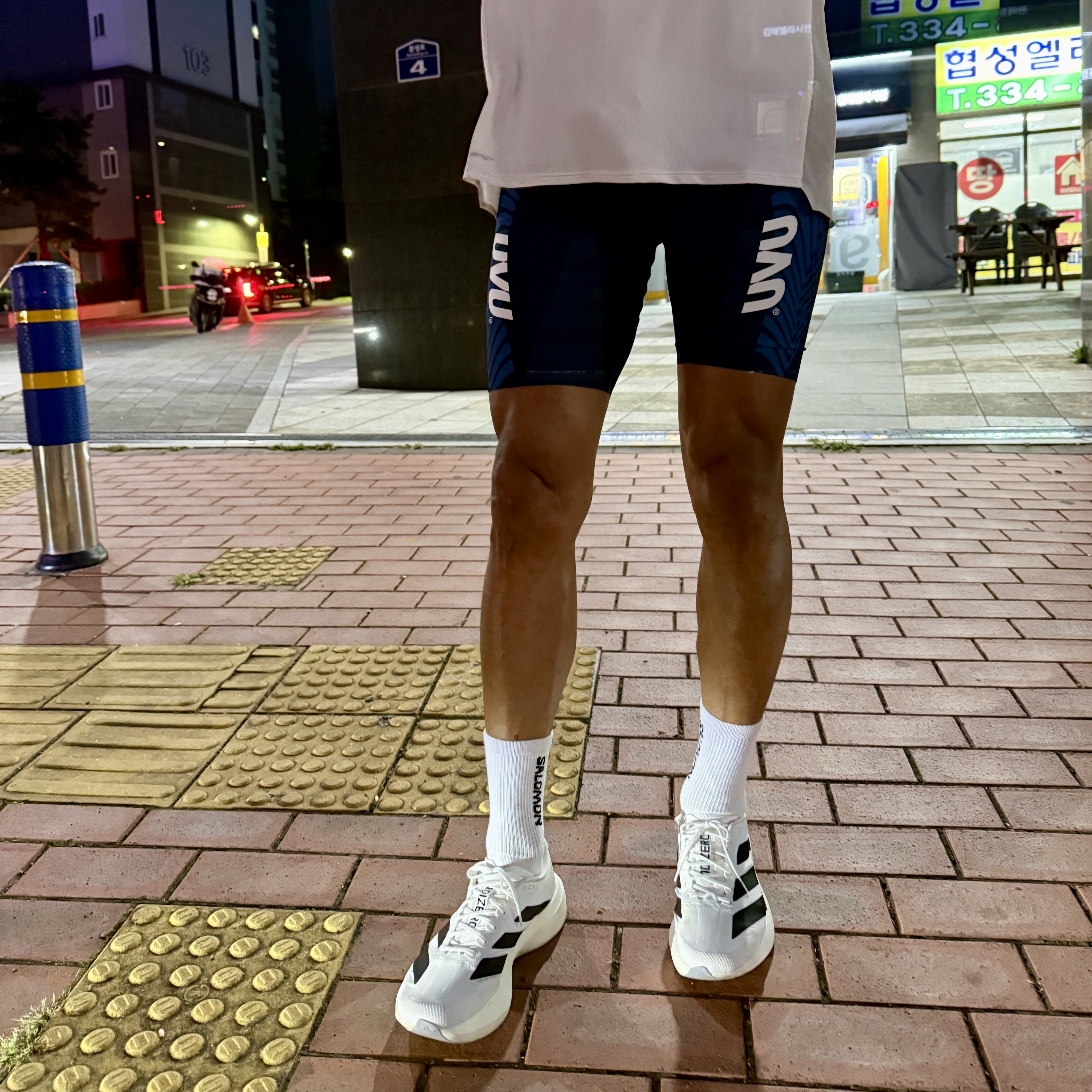 UVU Seoul '26 Half Tights Navy Blue 착용 스타일 - 2