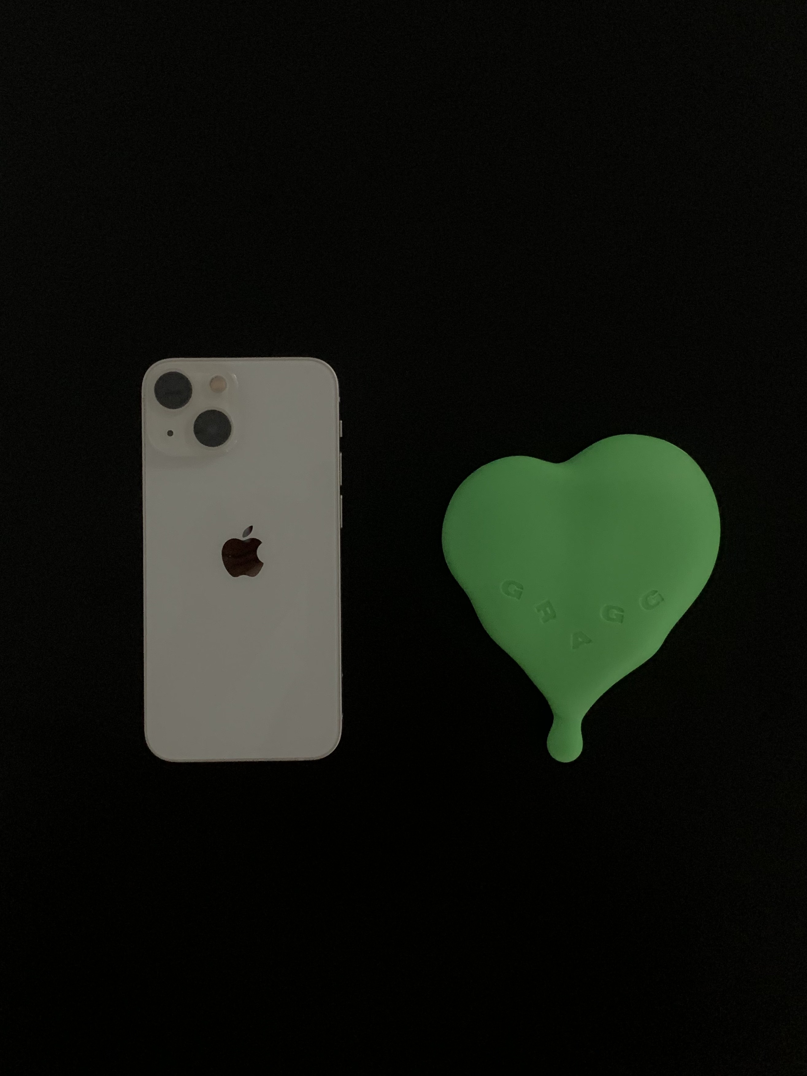 GRAGG MAGSAFE FLOW HEART BATTERY [9 COLOR] 착용 스타일 - 3