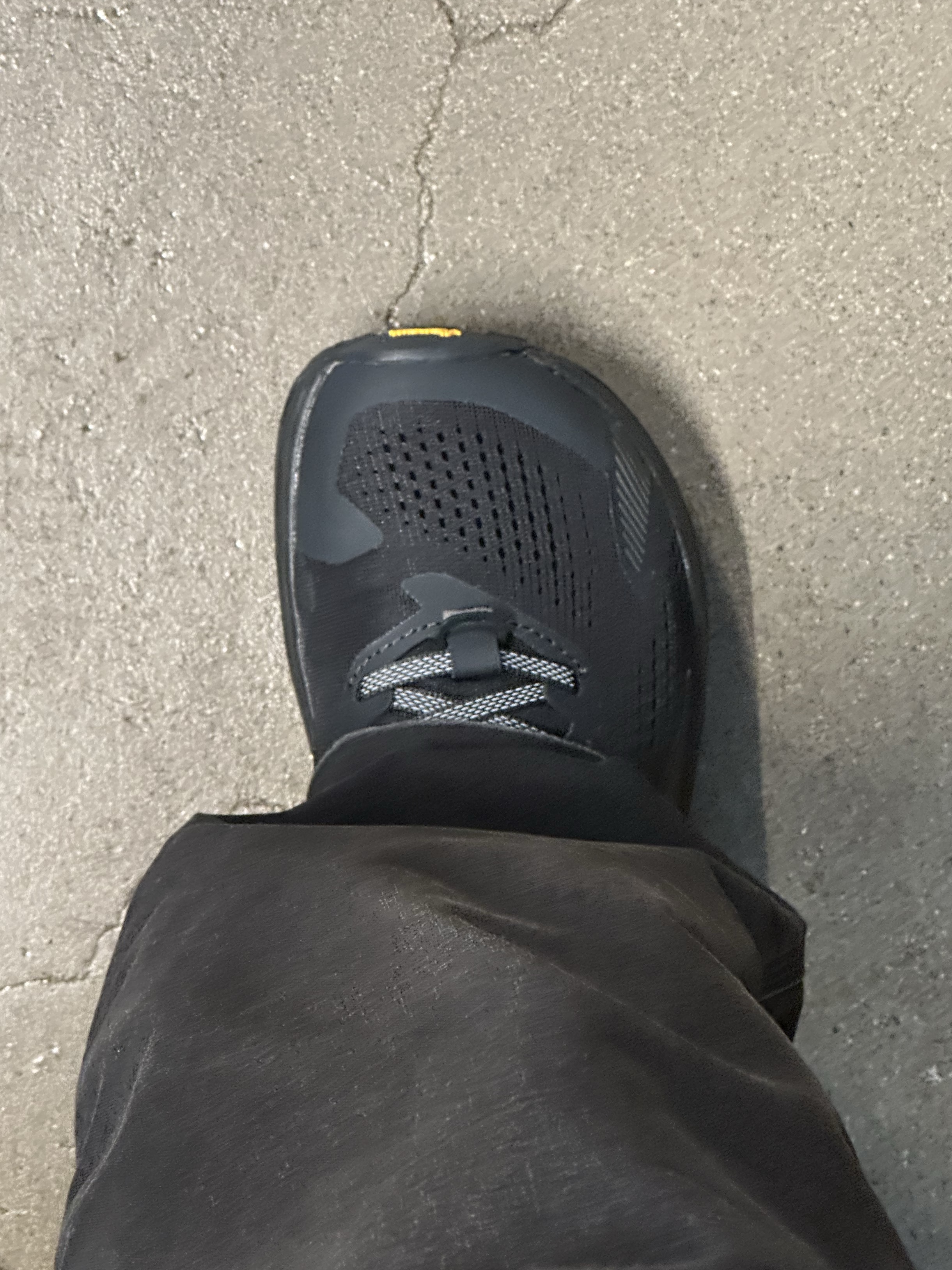 Altra Olympus 5 Black 착용 스타일 - 2