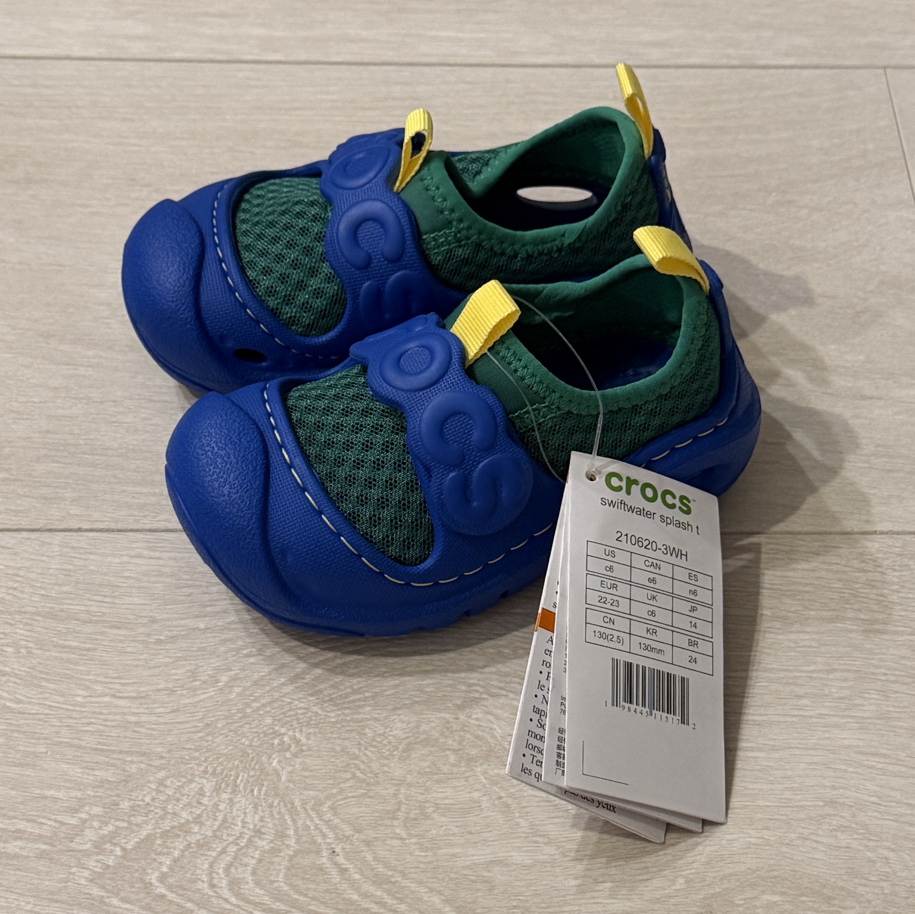 (TD) Crocs Swiftwater Splash Green Ivy 착용 스타일