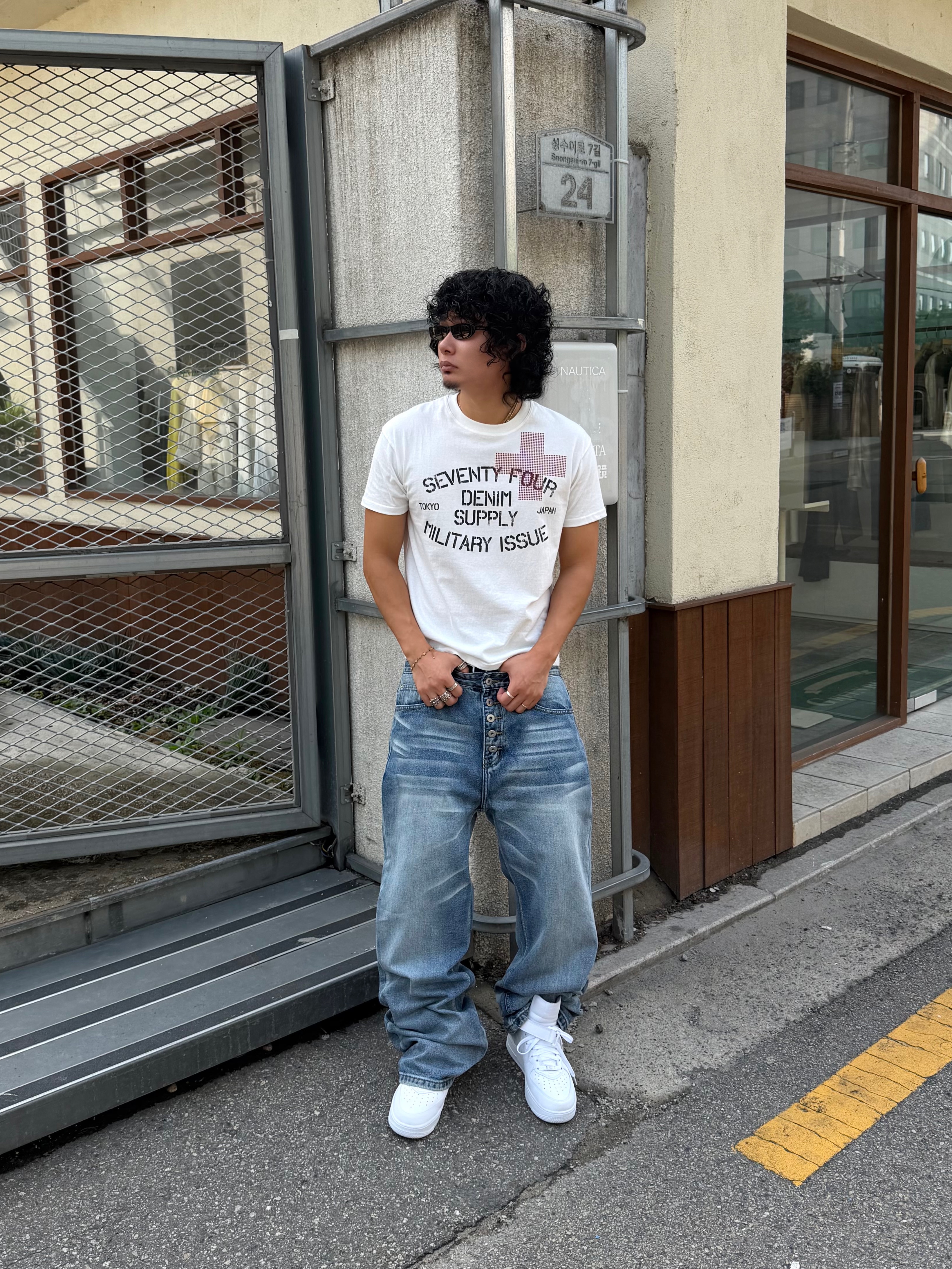 Nike x Supreme Air Force 1 Mid White, Supreme x Hanes Spider-Man Boxer Briefs Black (2 Pack) - 26SS 착용 스타일 - 1