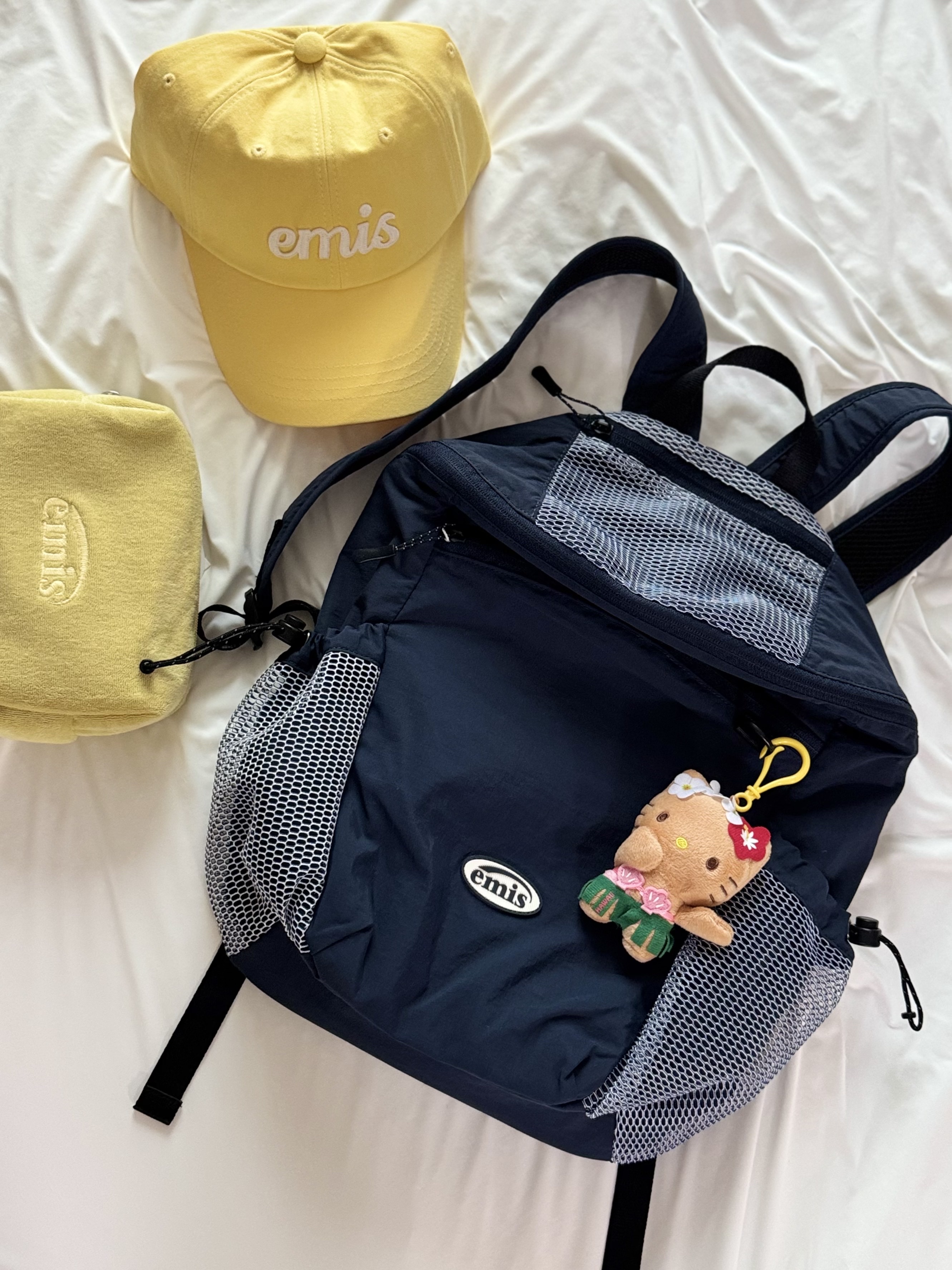Emis Mesh Nylon Backpack Navy, Monchhichi x Strange Things Key Chain Hellfire Club 착용 스타일 - 5
