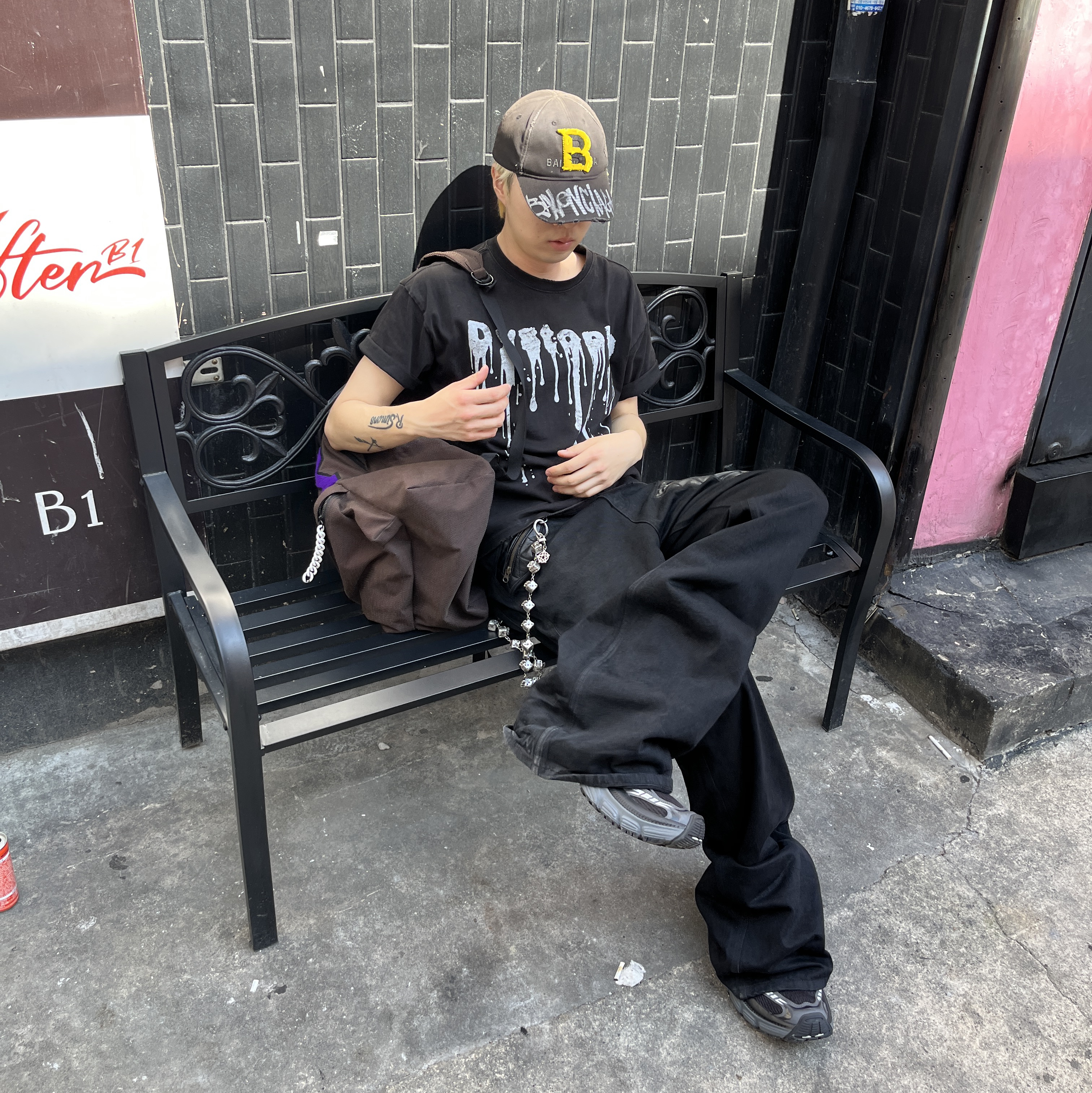 preoccupy Dystopia Crack Text T-shirt - Black, Balenciaga 6XL Sneakers Black Gray 착용 스타일 - 5
