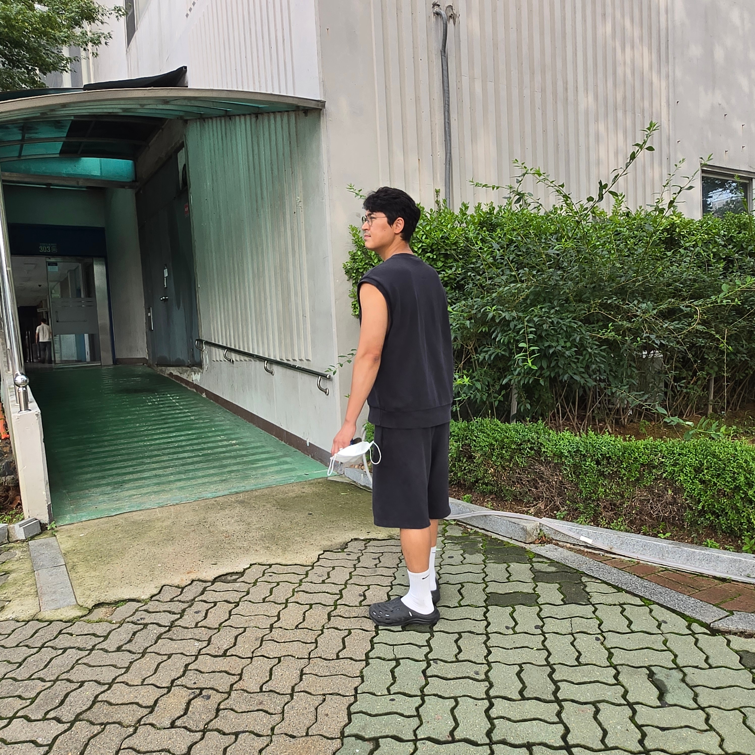 Adidas Elevated All SZN Cloud Jersey Sleeveless Crew T-Shirt Black - KR Sizing, Adidas Elevated All SZN Cloud Jersey Shorts Black - KR Sizing 착용 스타일 - 2