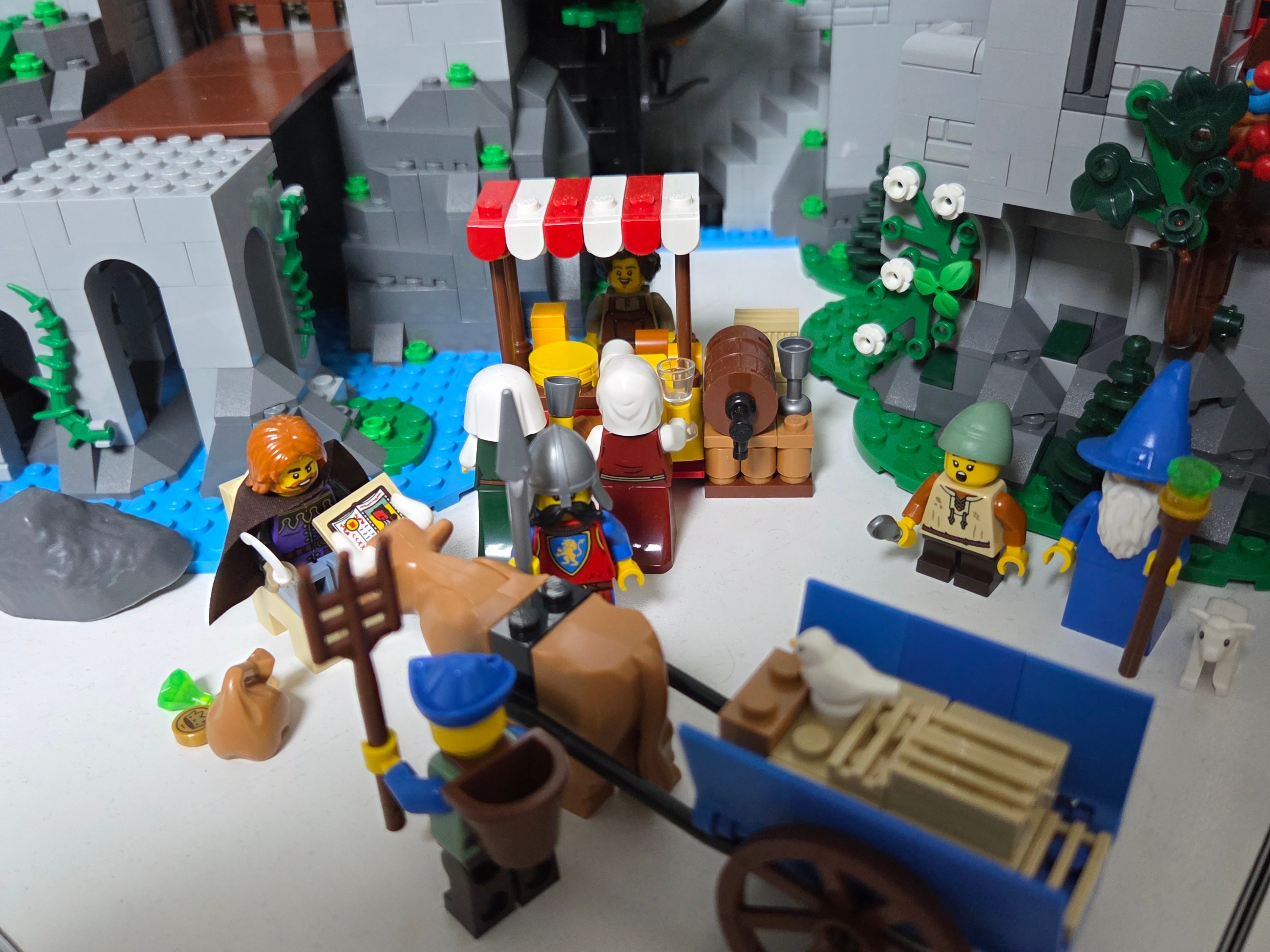 Lego Lion Knights' Castle, Lego Medieval Town Square 착용 스타일 - 7