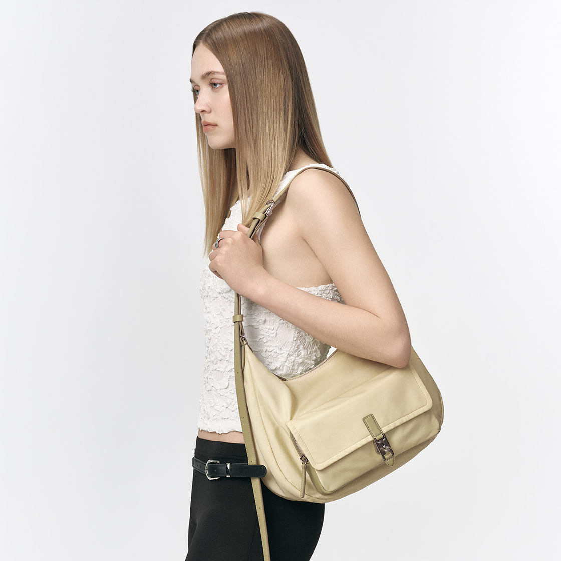 분크 헤이 라운드 원 포켓 숄더 미듐 세이지 그린(vunque Hey Round One Pocket Shoulder M Sage Green) - 2