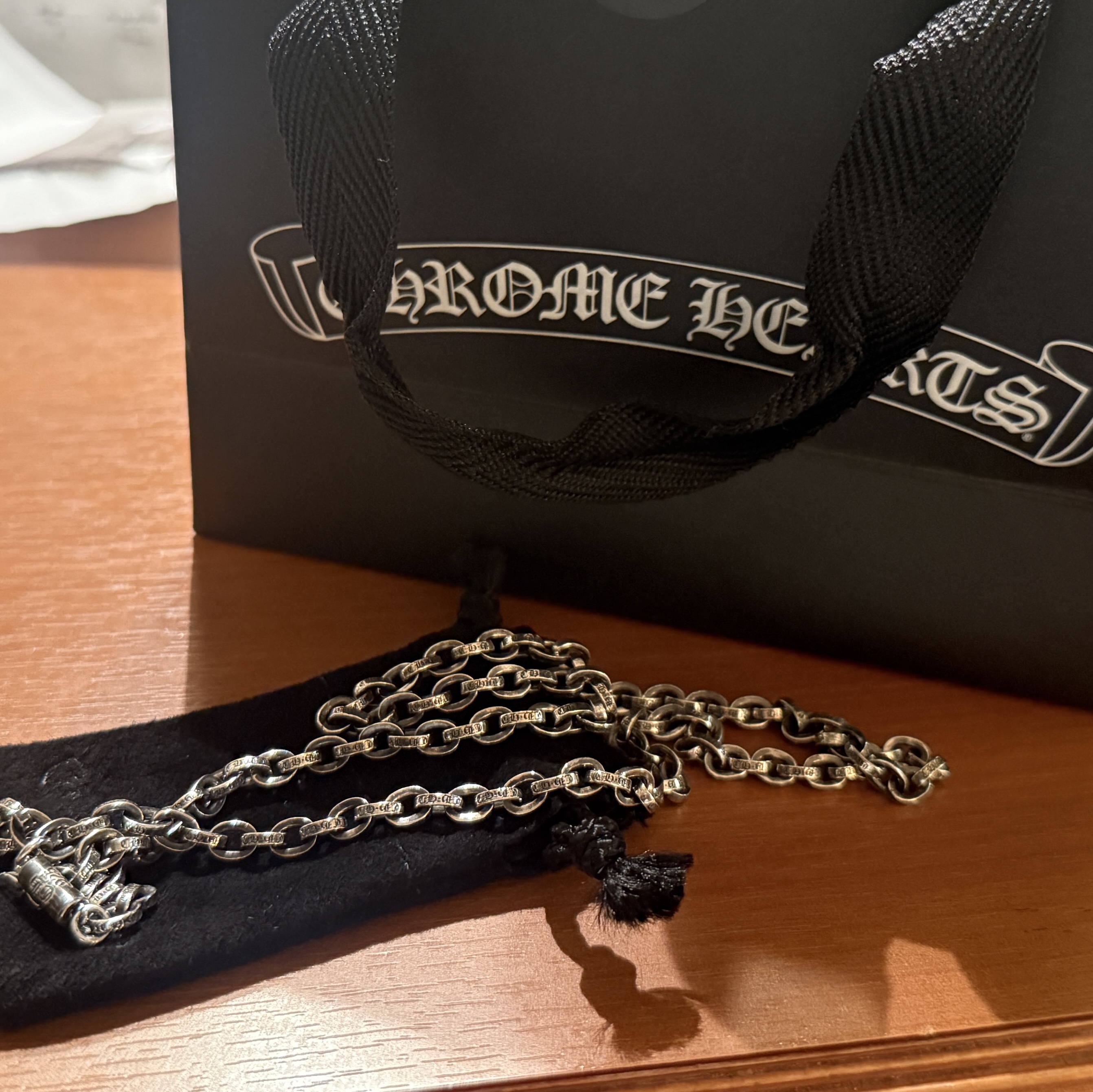 Chrome Hearts Paper Chain Necklace Silver 착용 스타일