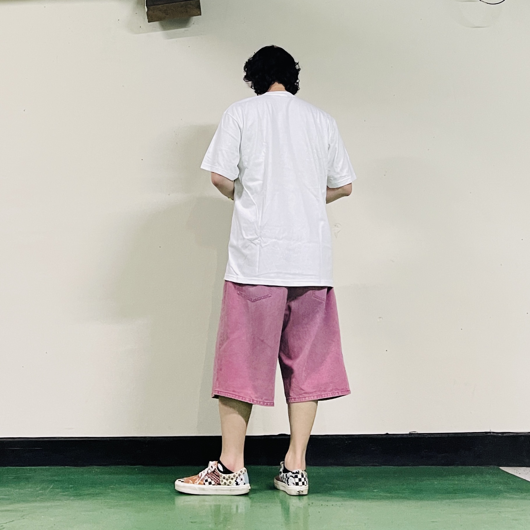 Supreme FML T-Shirt White - 26SS, Vans Era Tiger Patchwork 착용 스타일 - 3