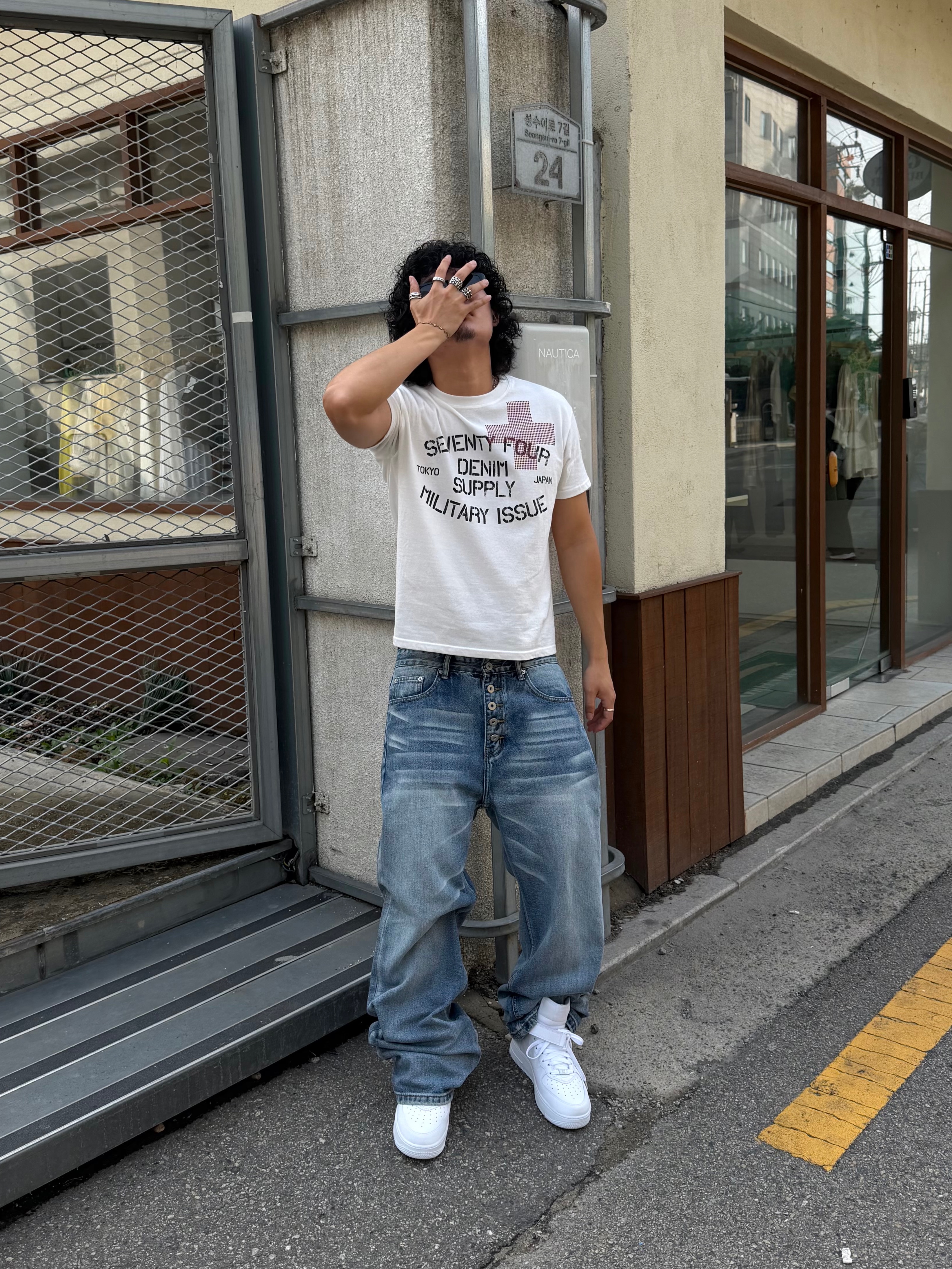 Nike x Supreme Air Force 1 Mid White, Supreme x Hanes Spider-Man Boxer Briefs Black (2 Pack) - 26SS 착용 스타일 - 3