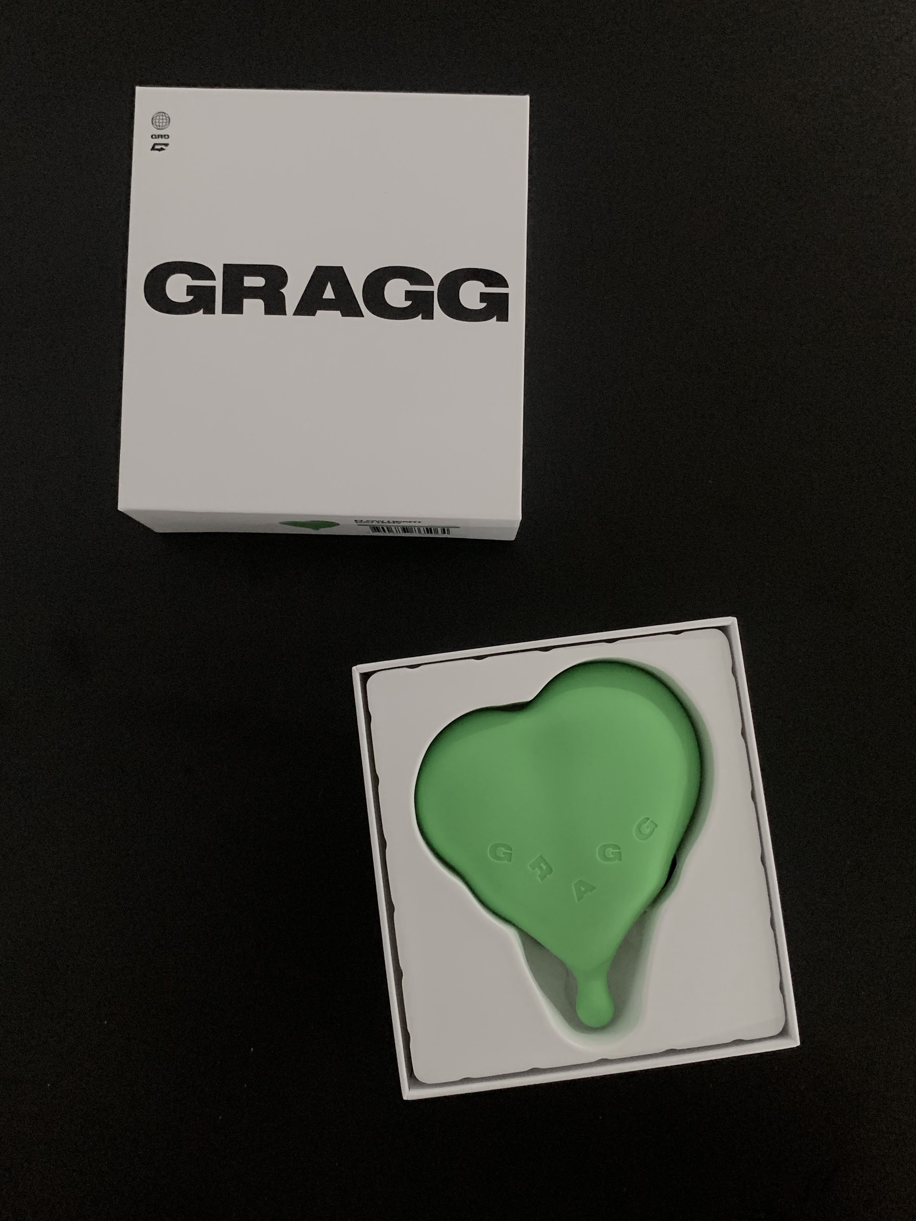 GRAGG MAGSAFE FLOW HEART BATTERY [9 COLOR] 착용 스타일 - 7