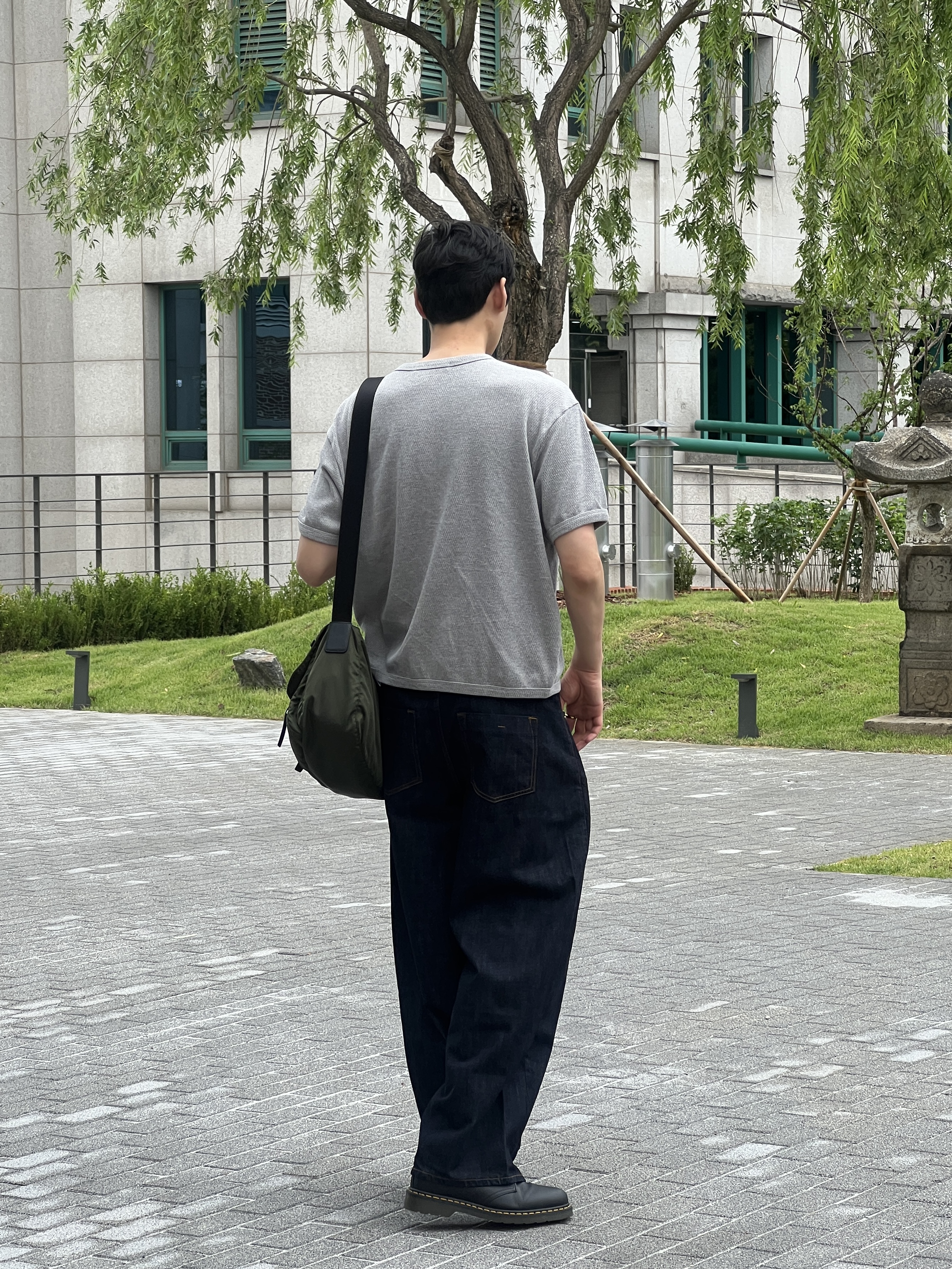 noun Henley Neck T-Shirts Melange Gray, noun Oil Pull up Leather Belt 착용 스타일 - 4