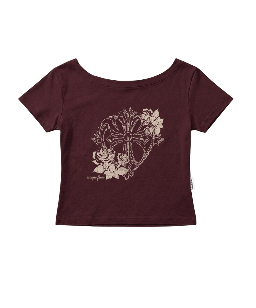 이스케이프프롬 로즈 크로스 프린트 보트넥 슬림핏 반팔티 버건디(Escapefrom Rose Cross Print Boat Neck Slim Fit T-Shirt Burgundy) - 1
