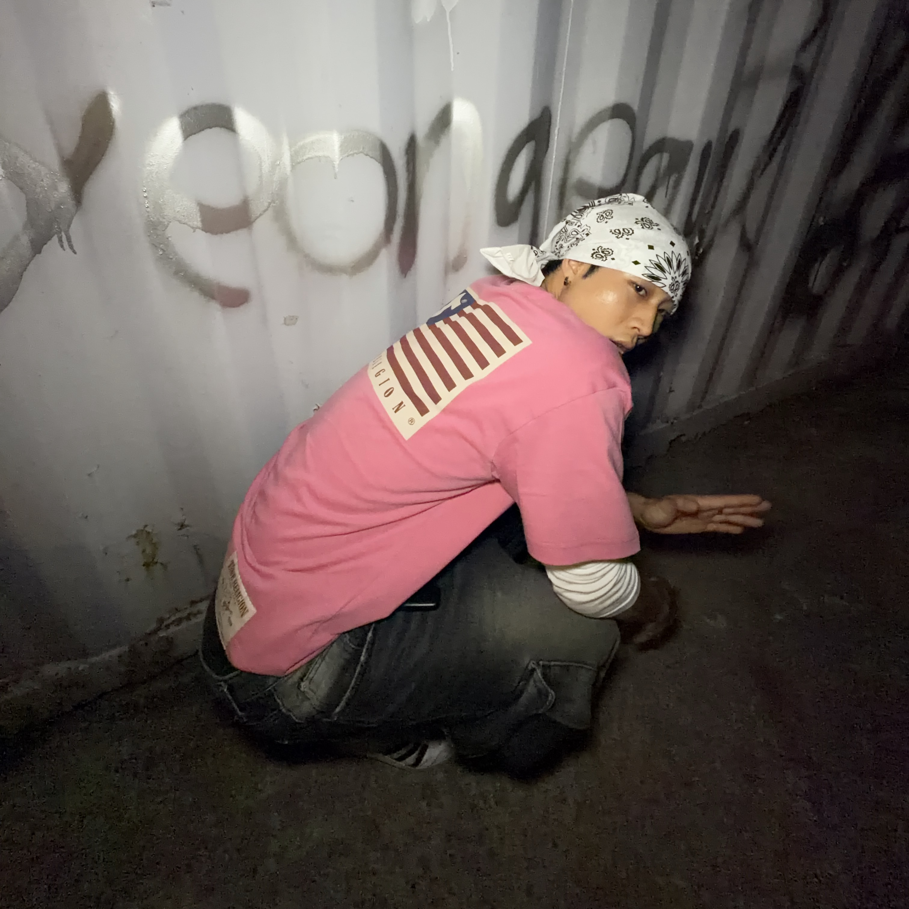 True Religion TR Old Glory Short Sleeve Washed Black, True Religion TR Old Glory Short Sleeve White 착용 스타일 - 3