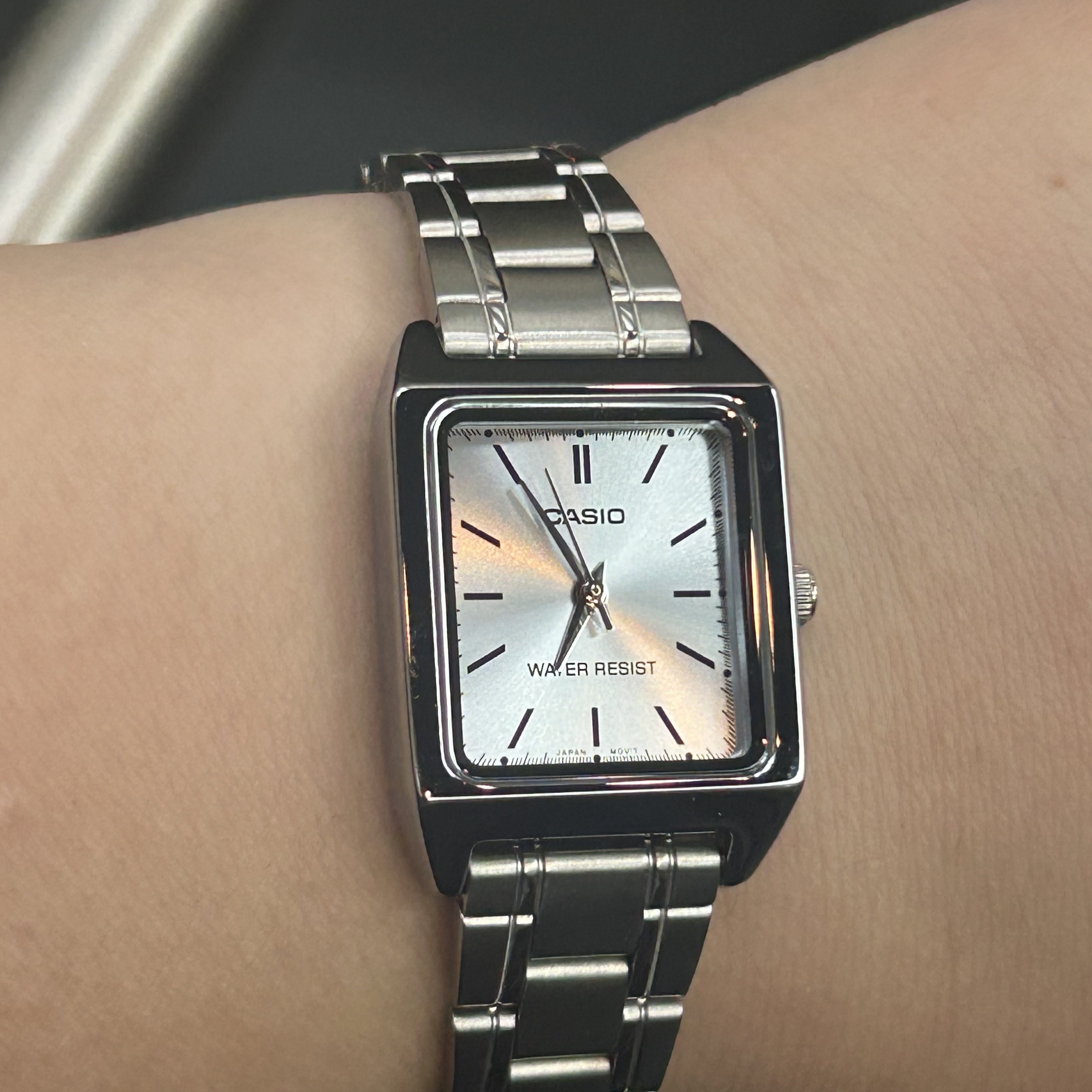 Casio LTP-V007D-2E 착용 스타일 - 1