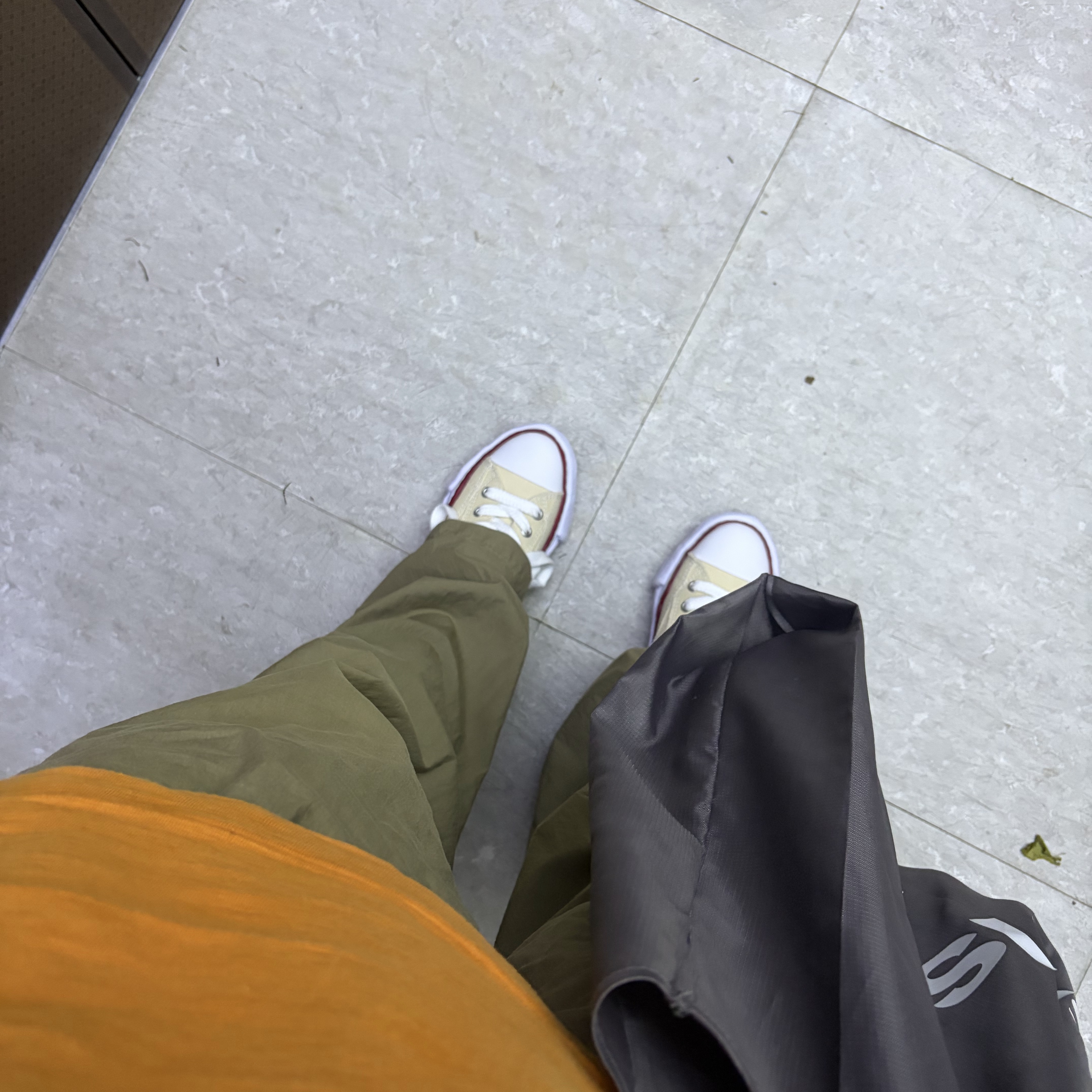 Maison Mihara Yasuhiro Peterson OG Sole Canvas Low-top Sneakers Natural 착용 스타일 - 1