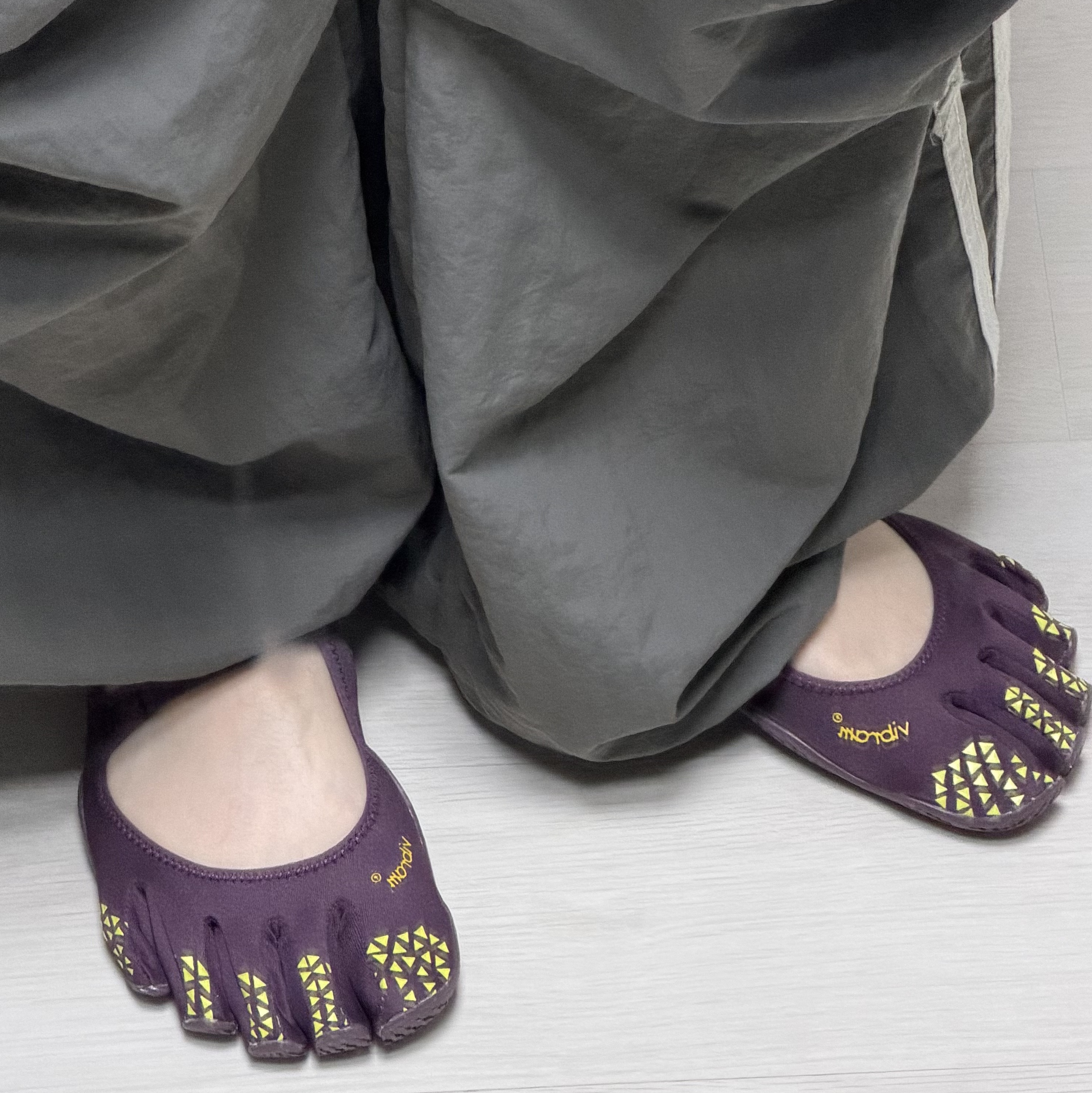 (W) Vibram Fivefingers V-Soul Fig A.Green 착용 스타일 - 4