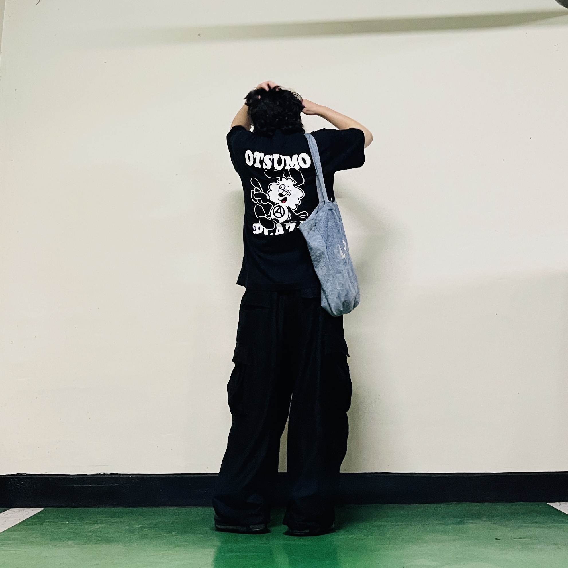 Verdy Otsumo Plaza T-Shirt Black - Otsumo Plaza Exclusive, Nike Air Max 97 Neon Seoul 착용 스타일 - 6