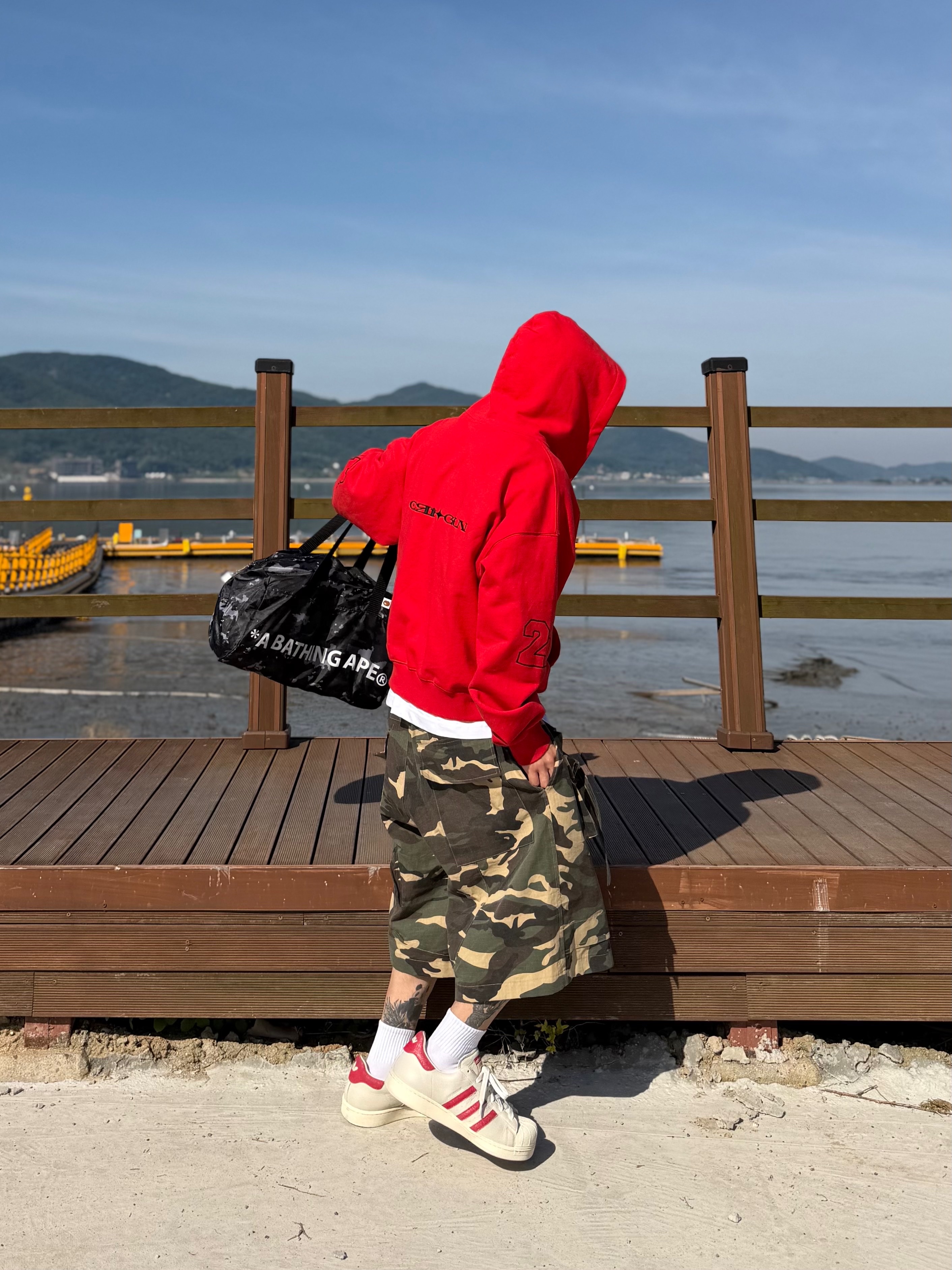 (W) Adidas x Avavav Superstar Crystal White Supplier Colour, Wapworks Field Safety Bermuda Camo 착용 스타일 - 4