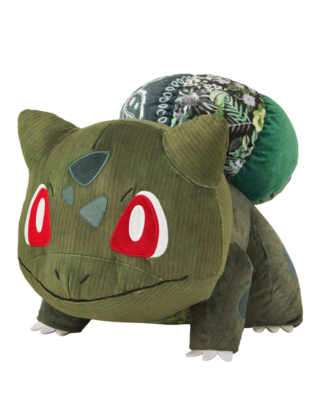 Pokemon x Sean Wotherspoon Plush Doll Charizard, Pokemon x Sean Wotherspoon Plush Doll Pikachu 착용 스타일 - 3