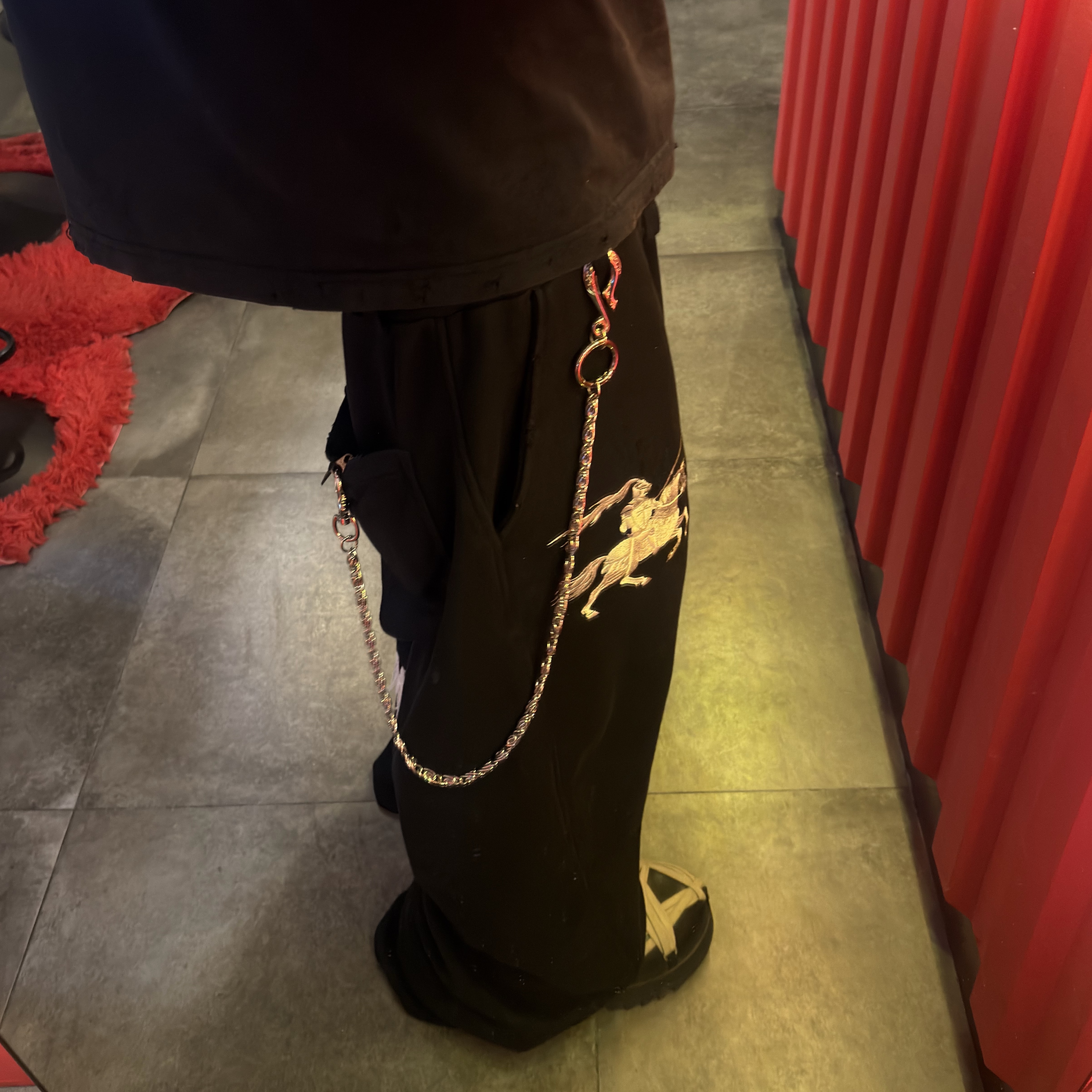 tornortied F.A.F Sweat Bermuda Pants
Black 착용 스타일 - 2