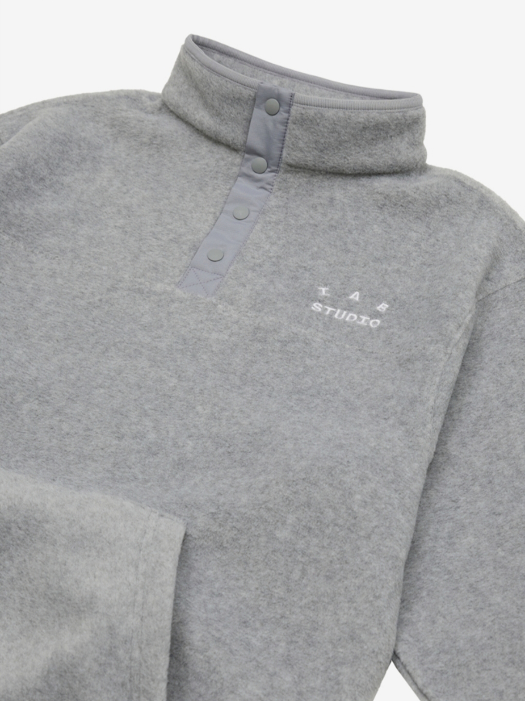 IAB Studio Fleece Gray 착용 스타일 - 3