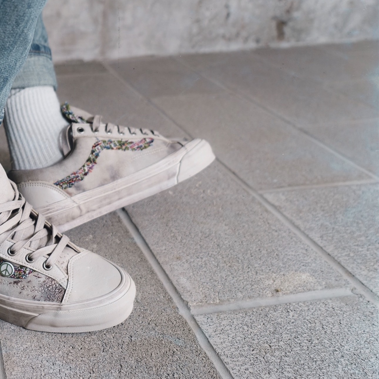 Vans Premium Old Skool 36 LX Souvenir Oatmeal Beige 착용 스타일 - 6