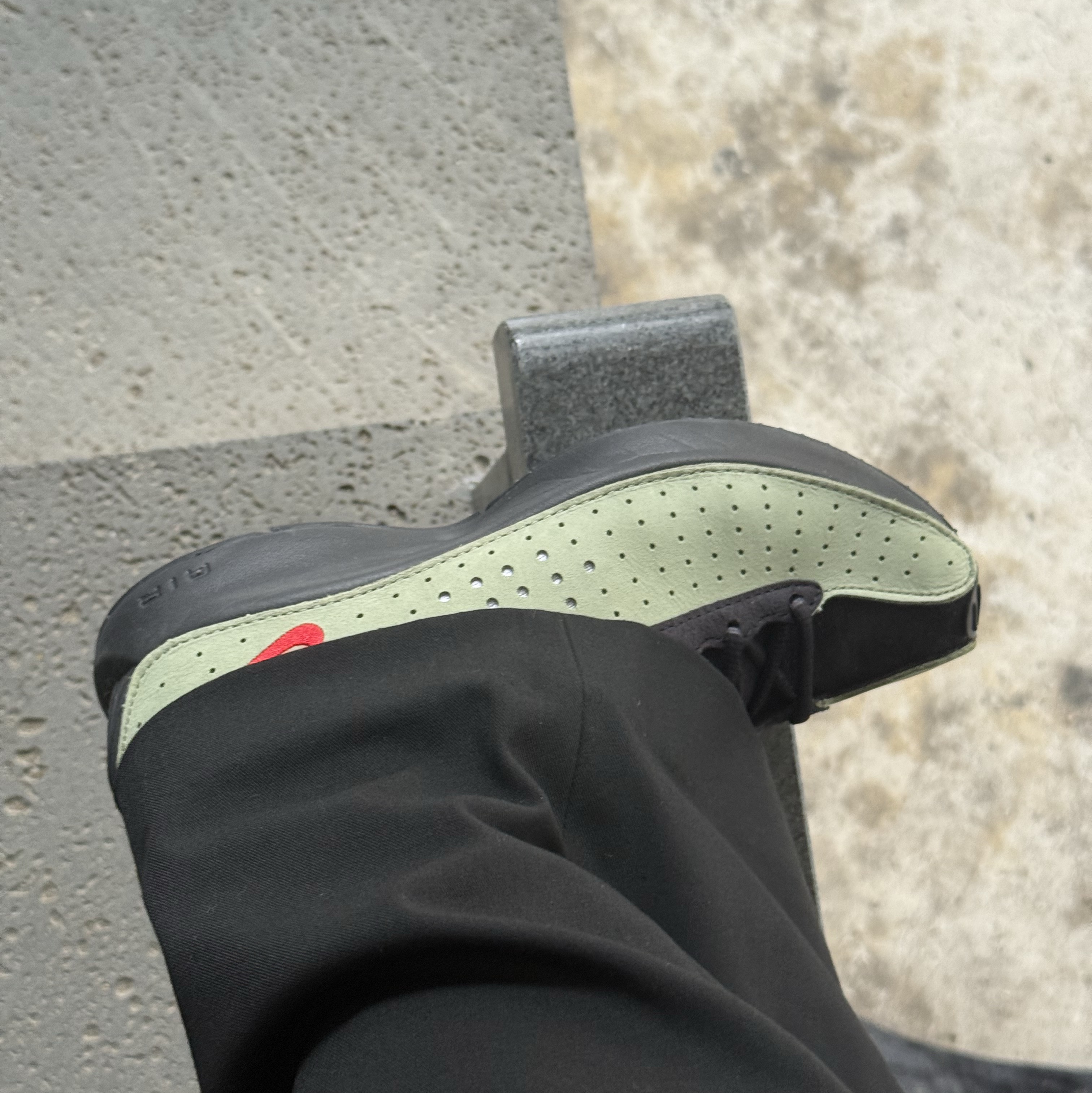 (W) Nike Air Superfly Oil Green Black 착용 스타일 - 4